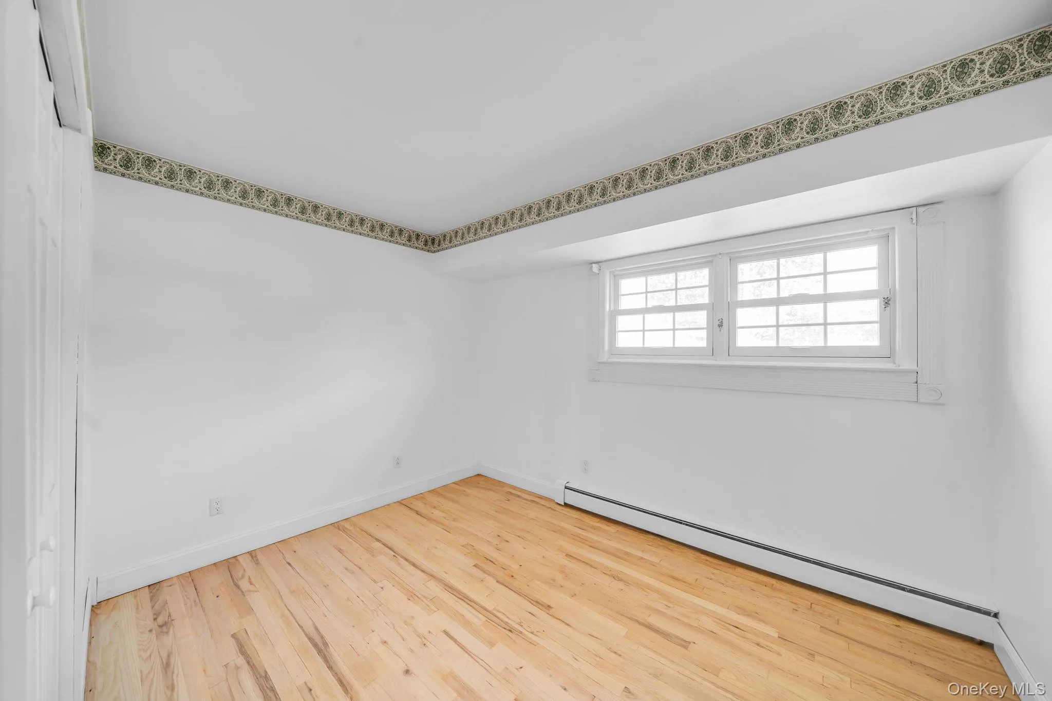 16 Jackson Avenue, Brookhaven, NY, 3 Bedrooms Bedrooms, 8 Rooms Rooms,1 BathroomBathrooms,Residential,For Rent,Jackson,0,1034301 16 Jackson Avenue, Brookhaven, NY, 3 Bedrooms Bedrooms, 8 Rooms Rooms,1 BathroomBathrooms,Residential,For Rent,Jackson,0,1034301