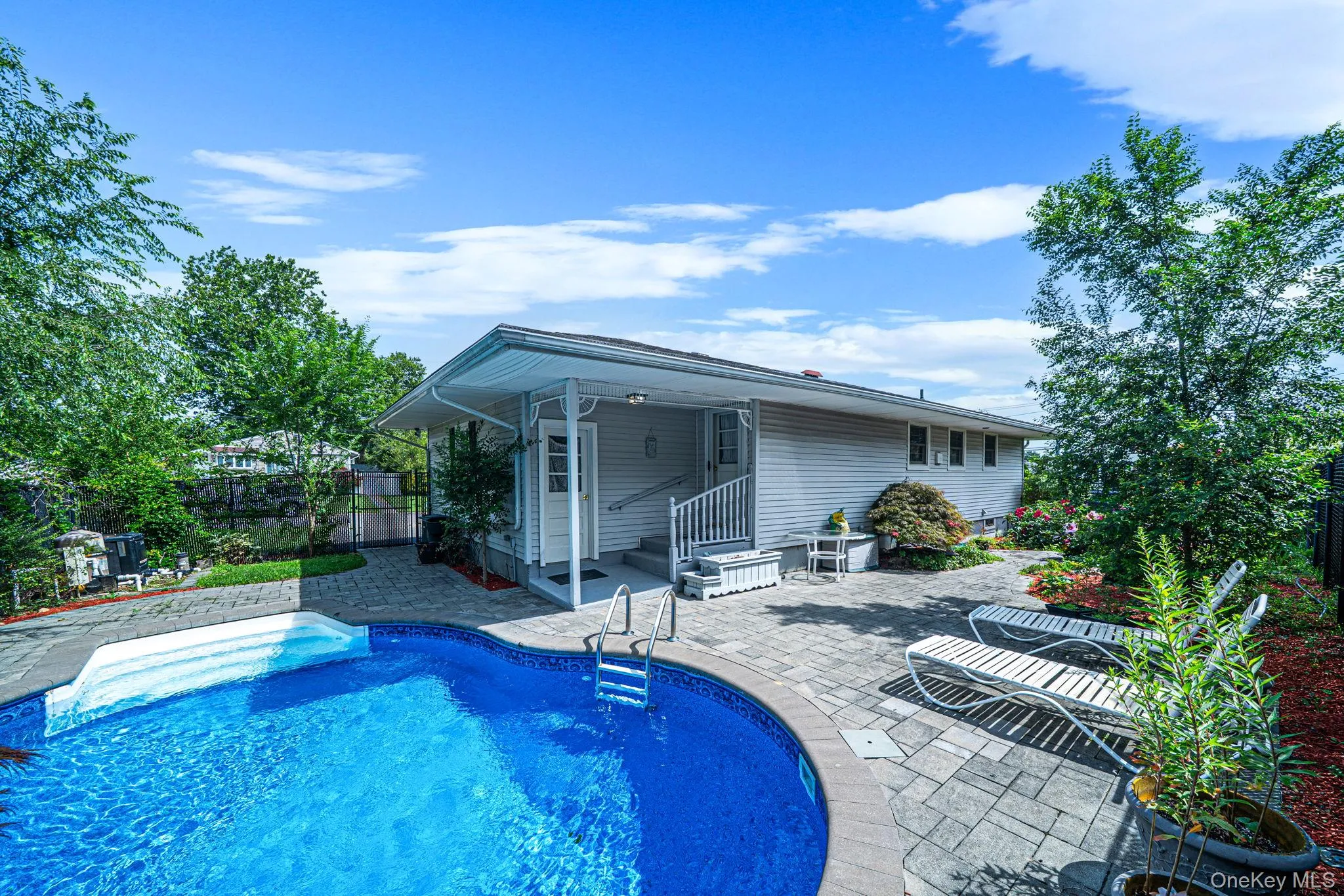 16 Jackson Avenue, Brookhaven, NY, 3 Bedrooms Bedrooms, 8 Rooms Rooms,1 BathroomBathrooms,Residential,For Rent,Jackson,0,1034301 16 Jackson Avenue, Brookhaven, NY, 3 Bedrooms Bedrooms, 8 Rooms Rooms,1 BathroomBathrooms,Residential,For Rent,Jackson,0,1034301