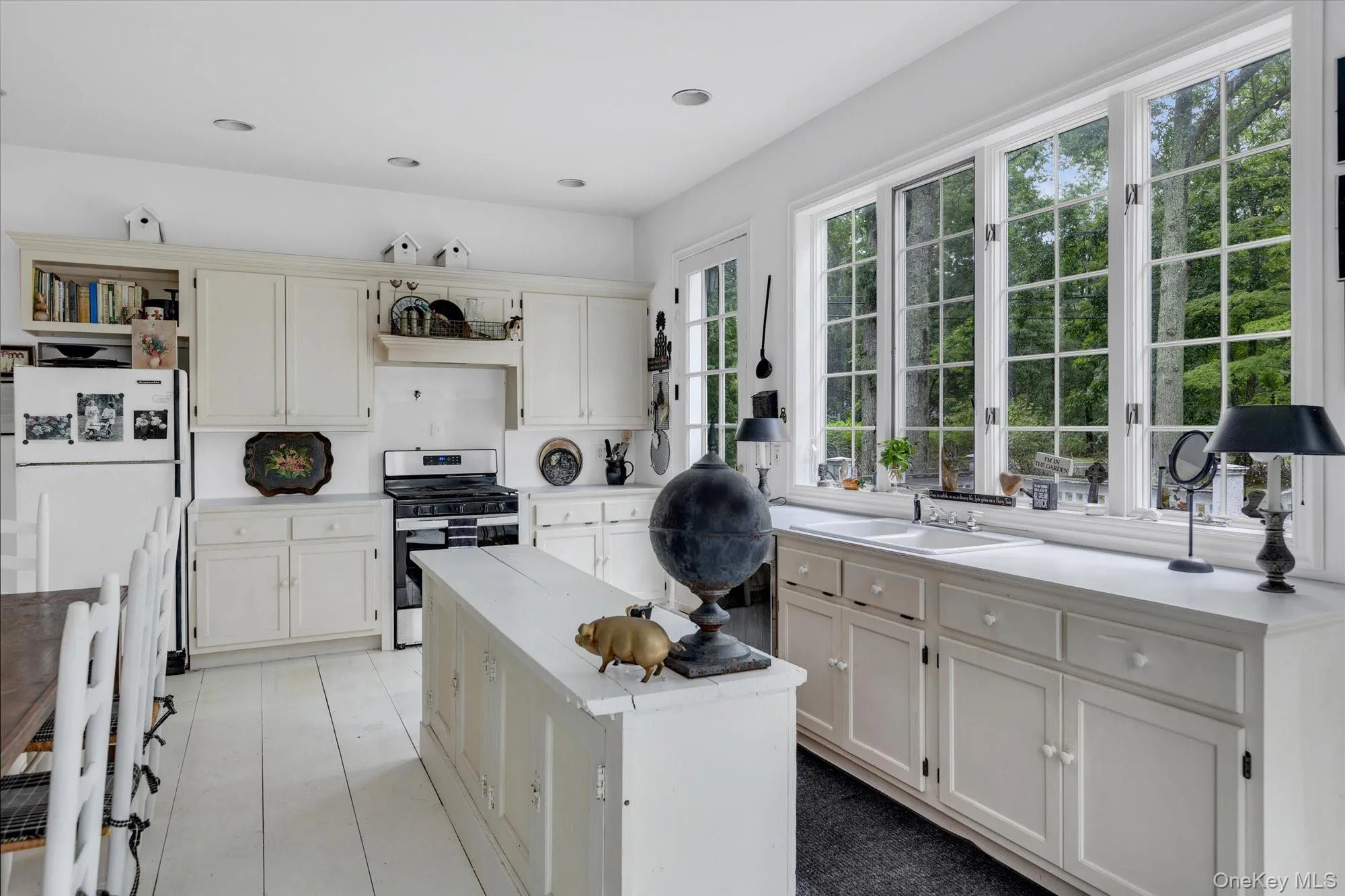 601 Water Mill Towd Road, Southampton, NY, 6 Bedrooms Bedrooms, 9 Rooms Rooms,2 BathroomsBathrooms,Residential,For Rent,Water Mill Towd,0,1034303 601 Water Mill Towd Road, Southampton, NY, 6 Bedrooms Bedrooms, 9 Rooms Rooms,2 BathroomsBathrooms,Residential,For Rent,Water Mill Towd,0,1034303