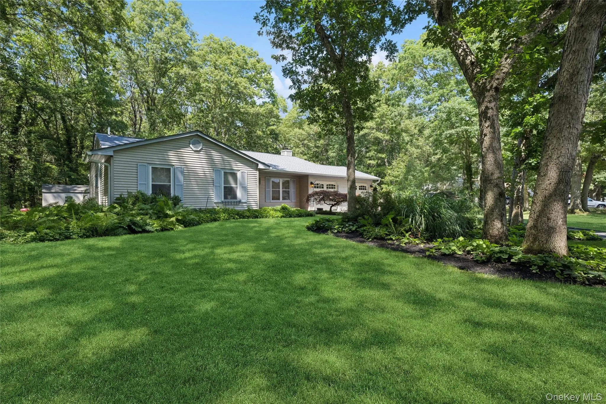 9 Grove Avenue, Brookhaven, NY, 3 Bedrooms Bedrooms, 8 Rooms Rooms,2 BathroomsBathrooms,Residential,For Rent,Grove,0,1034311 9 Grove Avenue, Brookhaven, NY, 3 Bedrooms Bedrooms, 8 Rooms Rooms,2 BathroomsBathrooms,Residential,For Rent,Grove,0,1034311