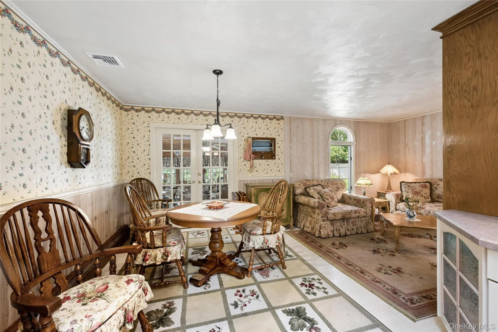 9 Grove Avenue, Brookhaven, NY, 3 Bedrooms Bedrooms, 8 Rooms Rooms,2 BathroomsBathrooms,Residential,For Rent,Grove,0,1034311 9 Grove Avenue, Brookhaven, NY, 3 Bedrooms Bedrooms, 8 Rooms Rooms,2 BathroomsBathrooms,Residential,For Rent,Grove,0,1034311