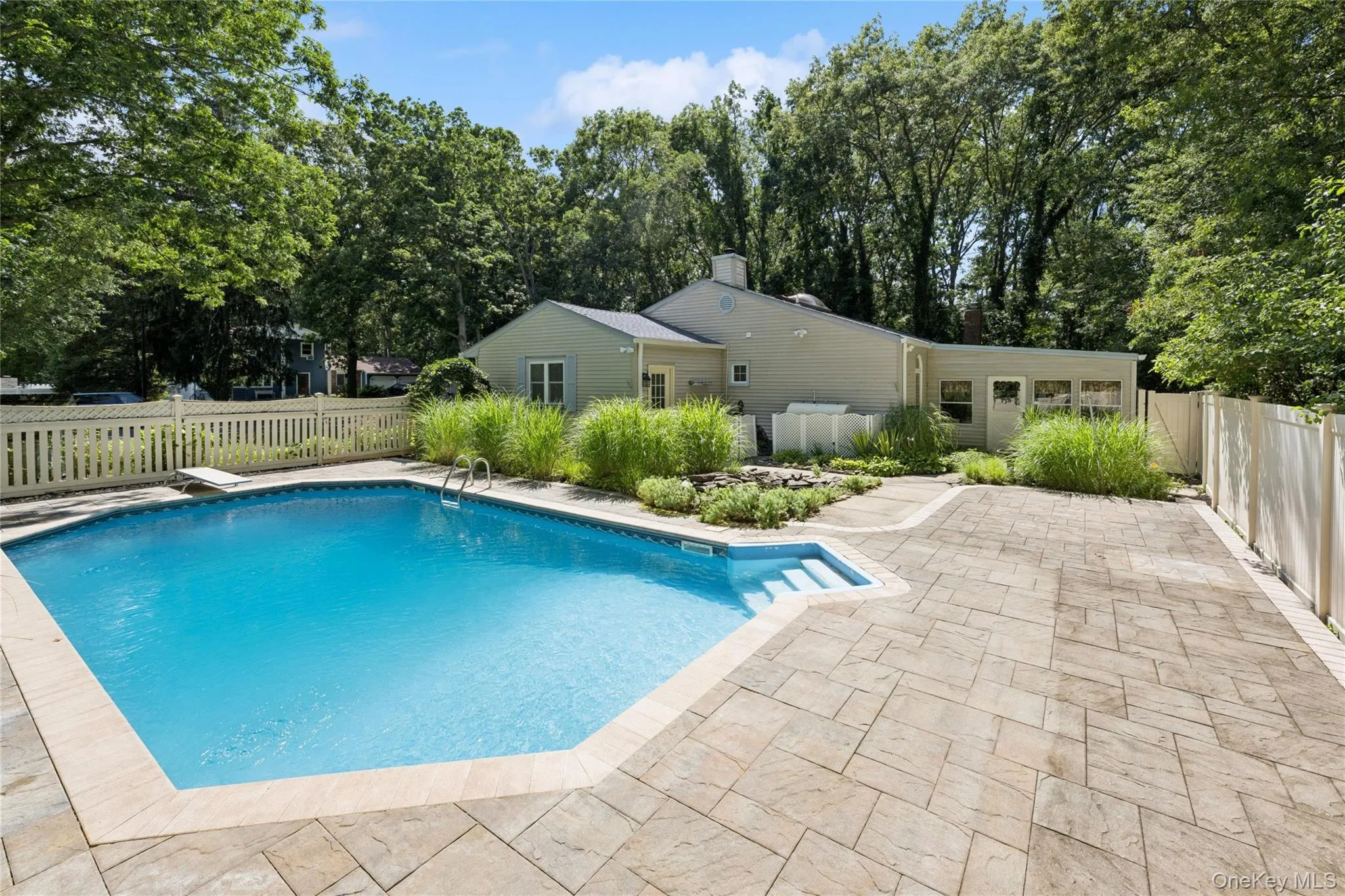 9 Grove Avenue, Brookhaven, NY, 3 Bedrooms Bedrooms, 8 Rooms Rooms,2 BathroomsBathrooms,Residential,For Rent,Grove,0,1034311 9 Grove Avenue, Brookhaven, NY, 3 Bedrooms Bedrooms, 8 Rooms Rooms,2 BathroomsBathrooms,Residential,For Rent,Grove,0,1034311