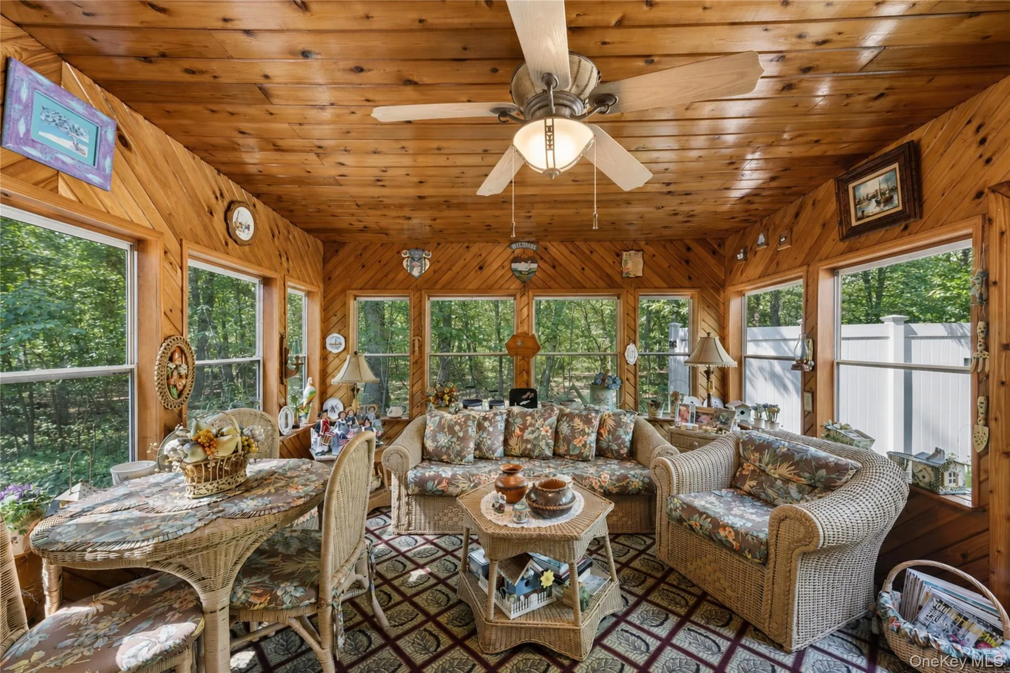 9 Grove Avenue, Brookhaven, NY, 3 Bedrooms Bedrooms, 8 Rooms Rooms,2 BathroomsBathrooms,Residential,For Rent,Grove,0,1034311 9 Grove Avenue, Brookhaven, NY, 3 Bedrooms Bedrooms, 8 Rooms Rooms,2 BathroomsBathrooms,Residential,For Rent,Grove,0,1034311