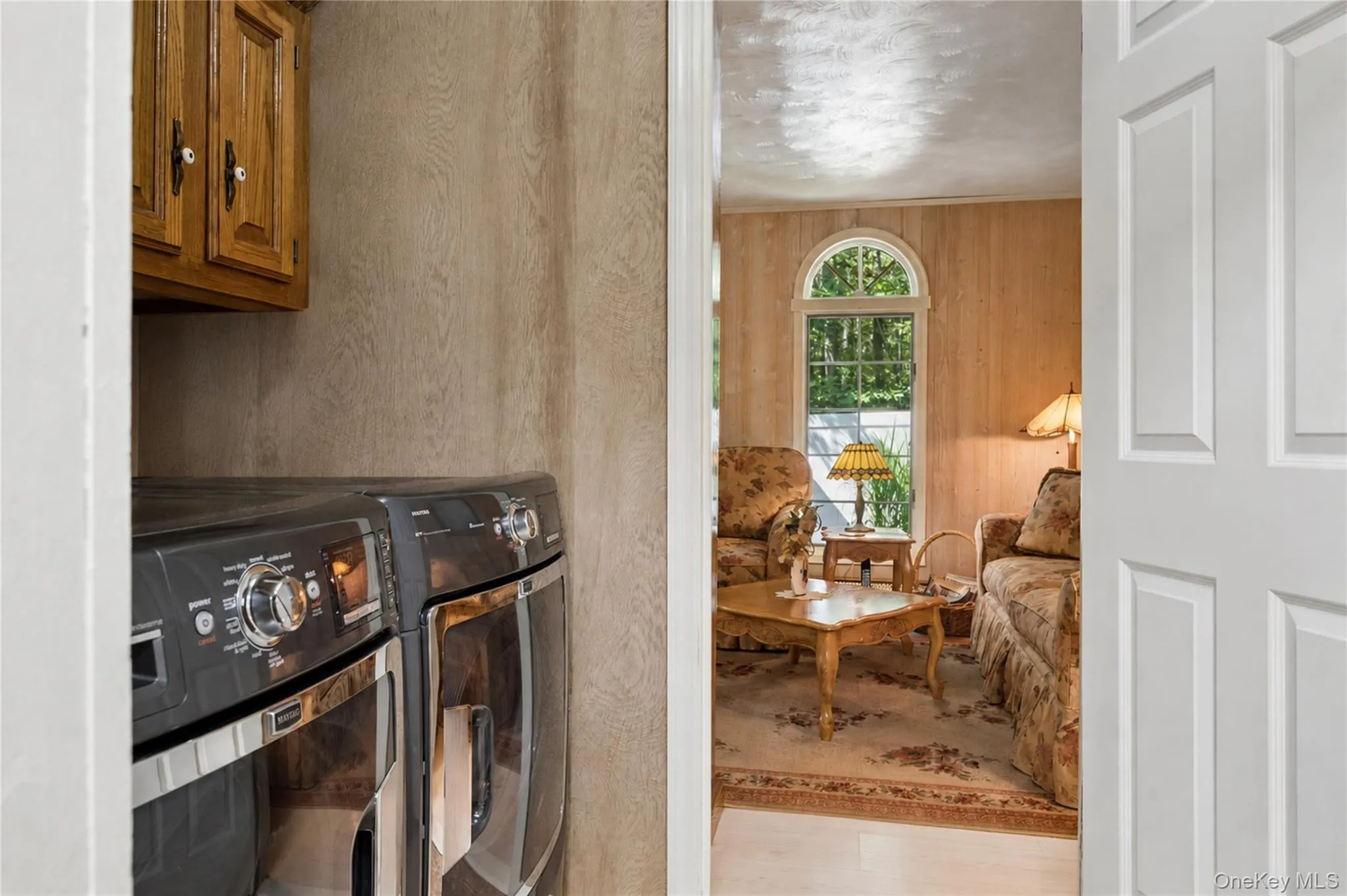 9 Grove Avenue, Brookhaven, NY, 3 Bedrooms Bedrooms, 8 Rooms Rooms,2 BathroomsBathrooms,Residential,For Rent,Grove,0,1034311 9 Grove Avenue, Brookhaven, NY, 3 Bedrooms Bedrooms, 8 Rooms Rooms,2 BathroomsBathrooms,Residential,For Rent,Grove,0,1034311