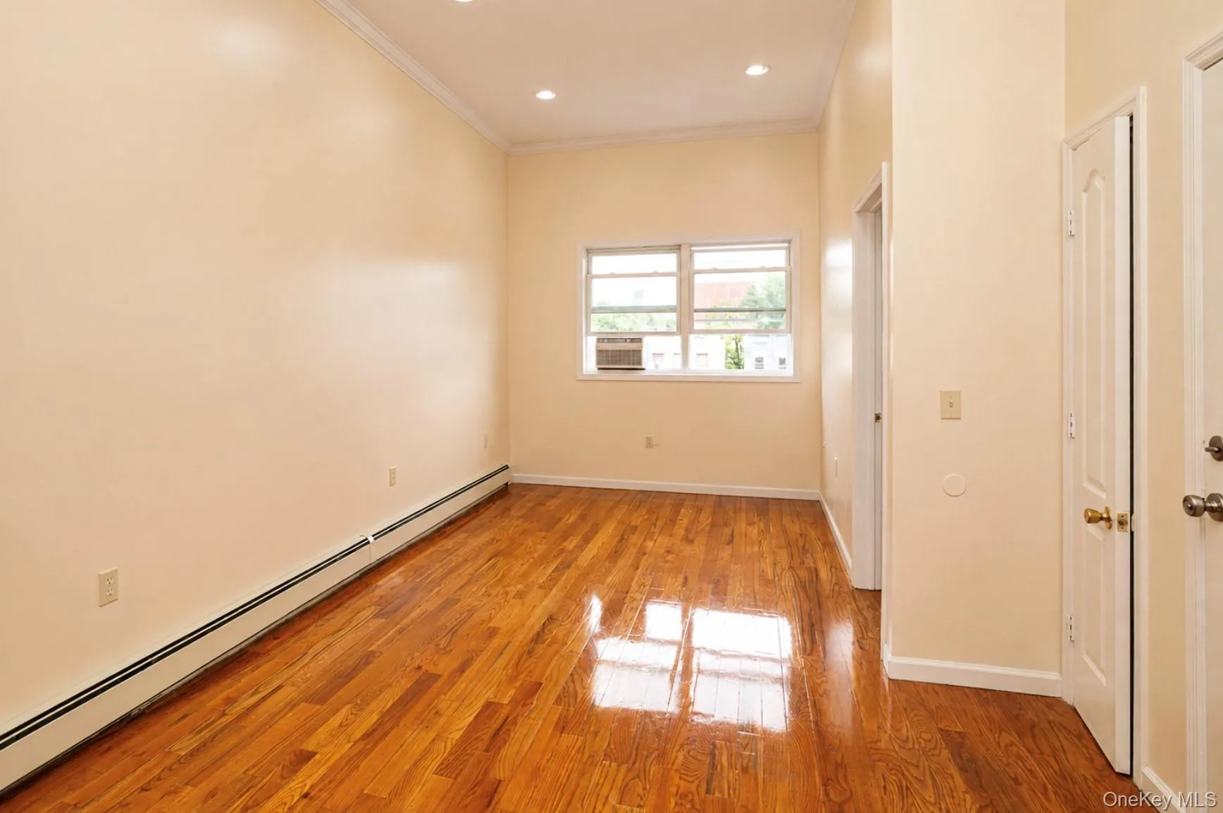 1726 Linden Boulevard, New York, NY, 3 Bedrooms Bedrooms, 5 Rooms Rooms,1 BathroomBathrooms,Residential Lease,For Rent,Linden,0,1034312 1726 Linden Boulevard, New York, NY, 3 Bedrooms Bedrooms, 5 Rooms Rooms,1 BathroomBathrooms,Residential Lease,For Rent,Linden,0,1034312