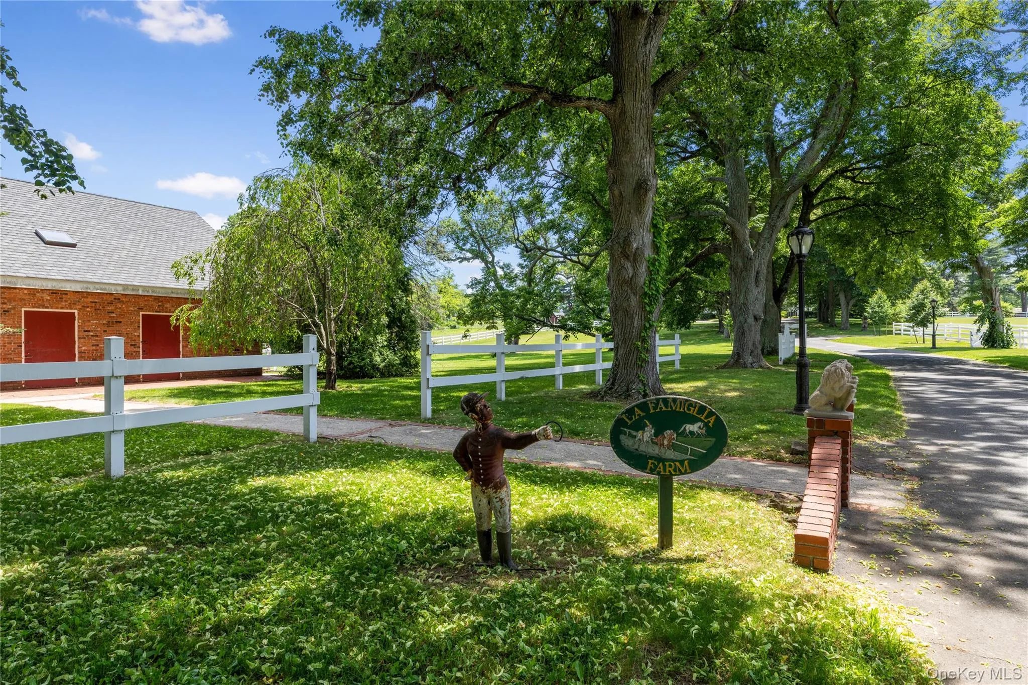 97 A Pound Hollow Road, Oyster Bay, NY, 10 Bedrooms Bedrooms, 24 Rooms Rooms,9 BathroomsBathrooms,Residential,For Rent,Pound Hollow,0,1034316 97 A Pound Hollow Road, Oyster Bay, NY, 10 Bedrooms Bedrooms, 24 Rooms Rooms,9 BathroomsBathrooms,Residential,For Rent,Pound Hollow,0,1034316
