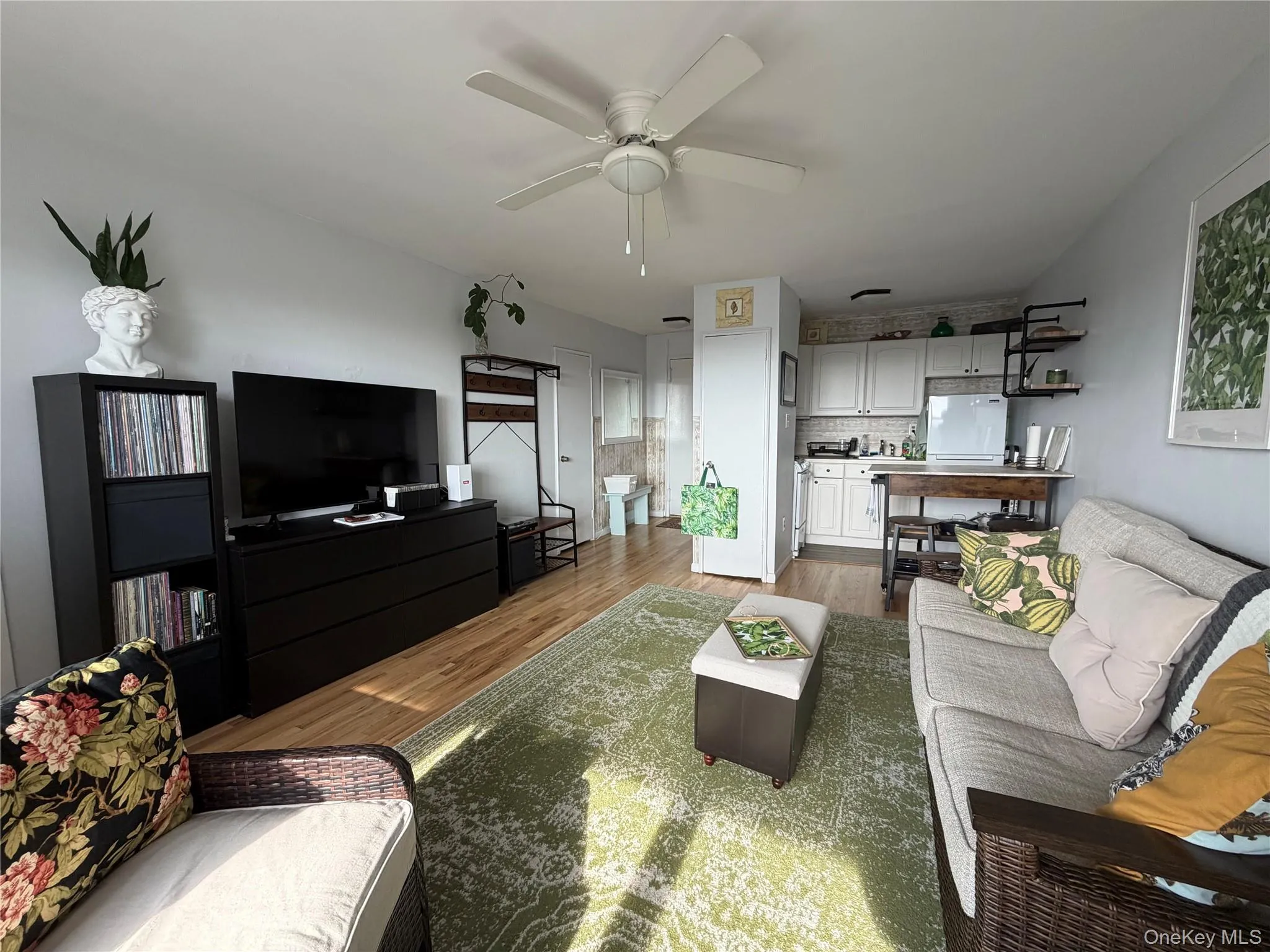 855 Broadway, Long Beach, NY, 1 Bedroom Bedrooms, 4 Rooms Rooms,1 BathroomBathrooms,Residential,For Rent,Broadway,0,1034321 855 Broadway, Long Beach, NY, 1 Bedroom Bedrooms, 4 Rooms Rooms,1 BathroomBathrooms,Residential,For Rent,Broadway,0,1034321