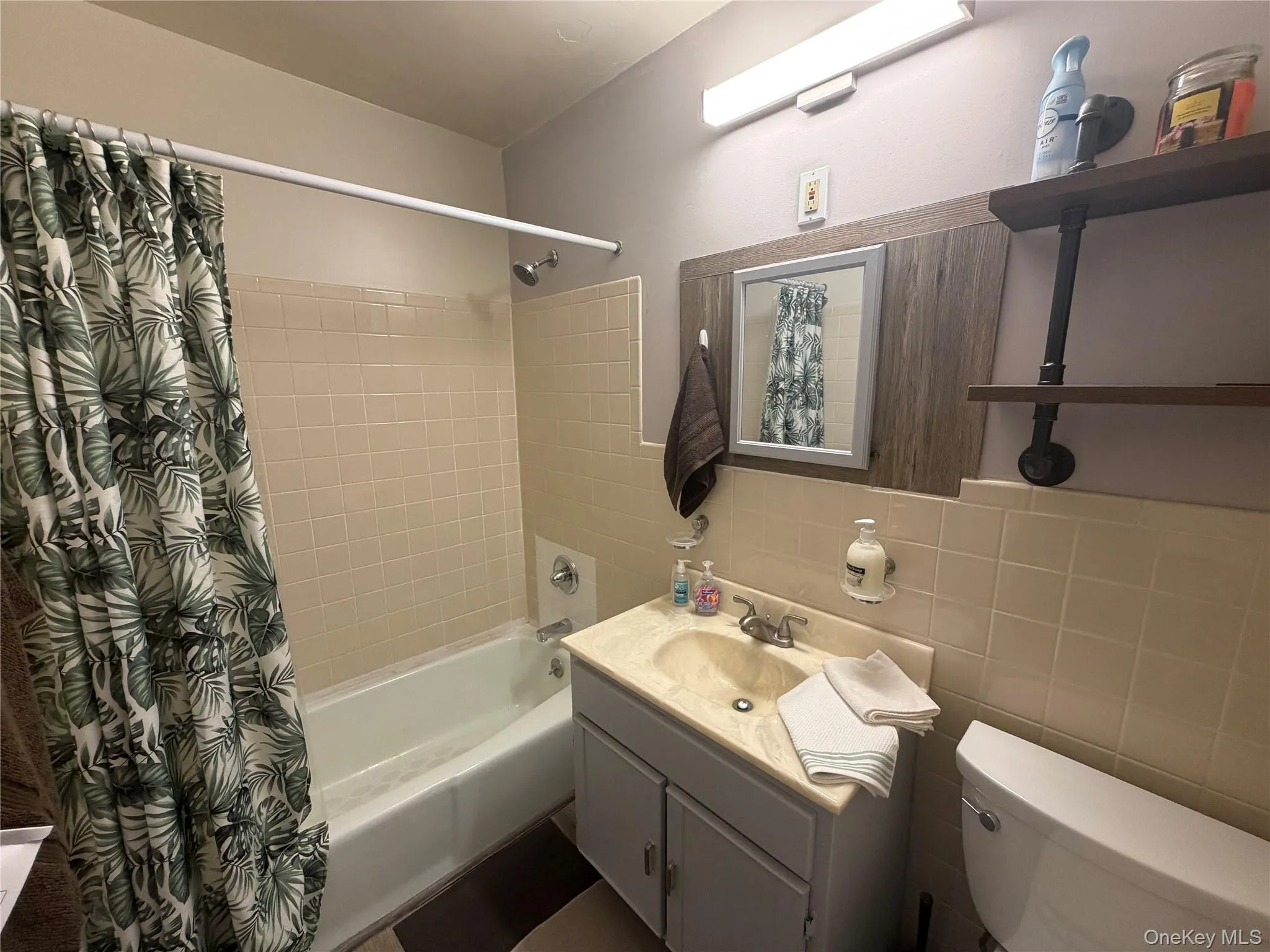 855 Broadway, Long Beach, NY, 1 Bedroom Bedrooms, 4 Rooms Rooms,1 BathroomBathrooms,Residential,For Rent,Broadway,0,1034321 855 Broadway, Long Beach, NY, 1 Bedroom Bedrooms, 4 Rooms Rooms,1 BathroomBathrooms,Residential,For Rent,Broadway,0,1034321