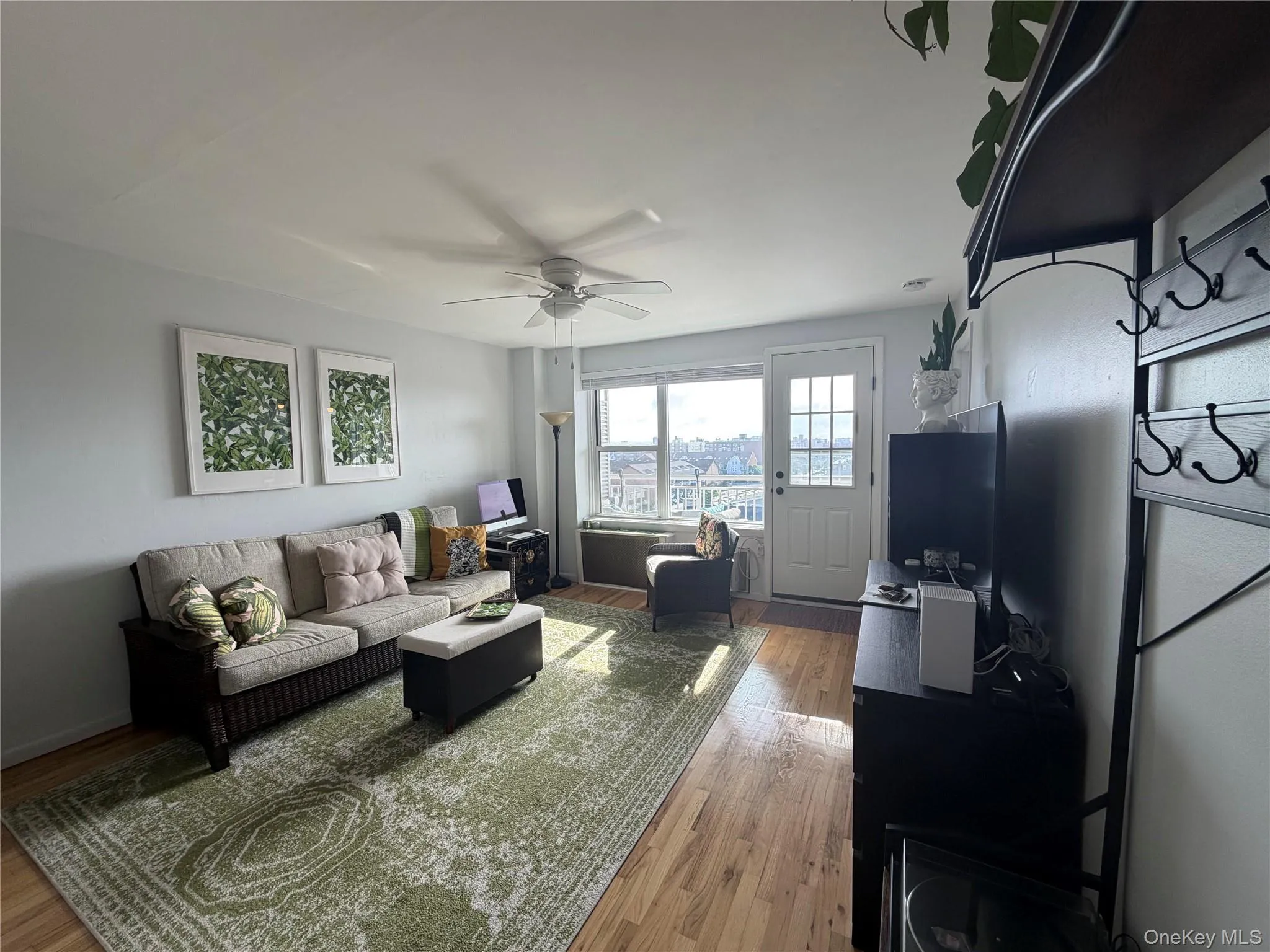 855 Broadway, Long Beach, NY, 1 Bedroom Bedrooms, 4 Rooms Rooms,1 BathroomBathrooms,Residential,For Rent,Broadway,0,1034321 855 Broadway, Long Beach, NY, 1 Bedroom Bedrooms, 4 Rooms Rooms,1 BathroomBathrooms,Residential,For Rent,Broadway,0,1034321
