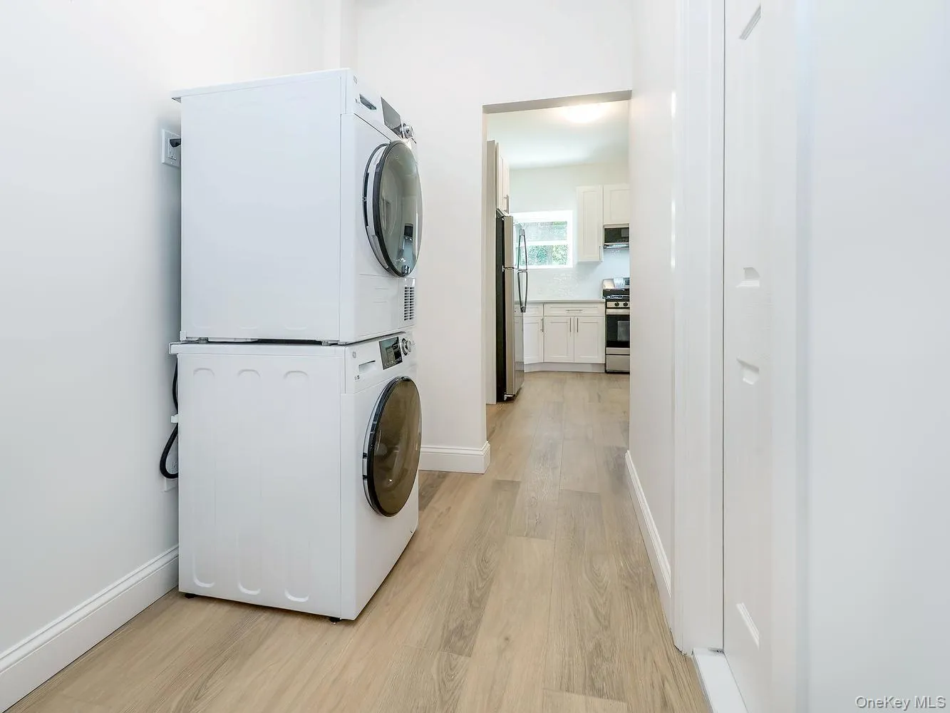 3 Rams Hill Road, Oyster Bay, NY, 1 Bedroom Bedrooms, 4 Rooms Rooms,1 BathroomBathrooms,Residential Lease,For Rent,Rams Hill,0,1034329 3 Rams Hill Road, Oyster Bay, NY, 1 Bedroom Bedrooms, 4 Rooms Rooms,1 BathroomBathrooms,Residential Lease,For Rent,Rams Hill,0,1034329