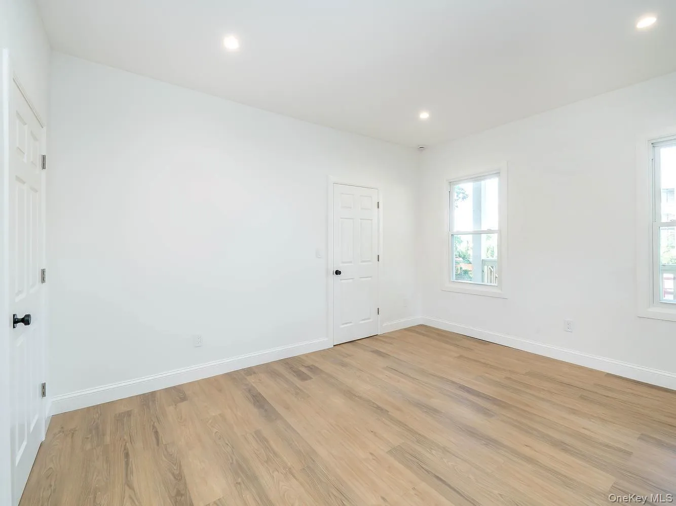 3 Rams Hill Road, Oyster Bay, NY, 1 Bedroom Bedrooms, 4 Rooms Rooms,1 BathroomBathrooms,Residential Lease,For Rent,Rams Hill,0,1034329 3 Rams Hill Road, Oyster Bay, NY, 1 Bedroom Bedrooms, 4 Rooms Rooms,1 BathroomBathrooms,Residential Lease,For Rent,Rams Hill,0,1034329