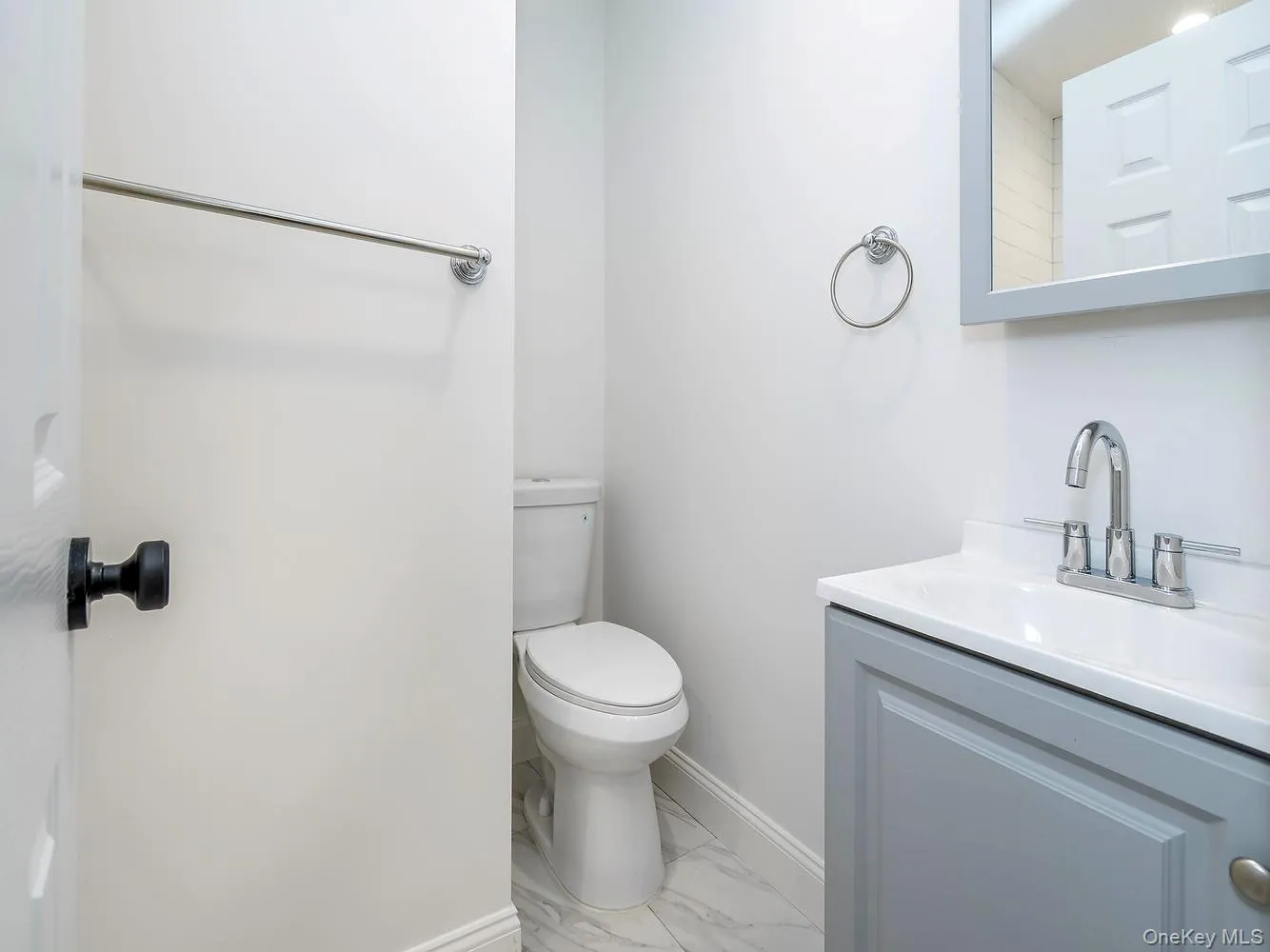 3 Rams Hill Road, Oyster Bay, NY, 1 Bedroom Bedrooms, 4 Rooms Rooms,1 BathroomBathrooms,Residential Lease,For Rent,Rams Hill,0,1034329 3 Rams Hill Road, Oyster Bay, NY, 1 Bedroom Bedrooms, 4 Rooms Rooms,1 BathroomBathrooms,Residential Lease,For Rent,Rams Hill,0,1034329