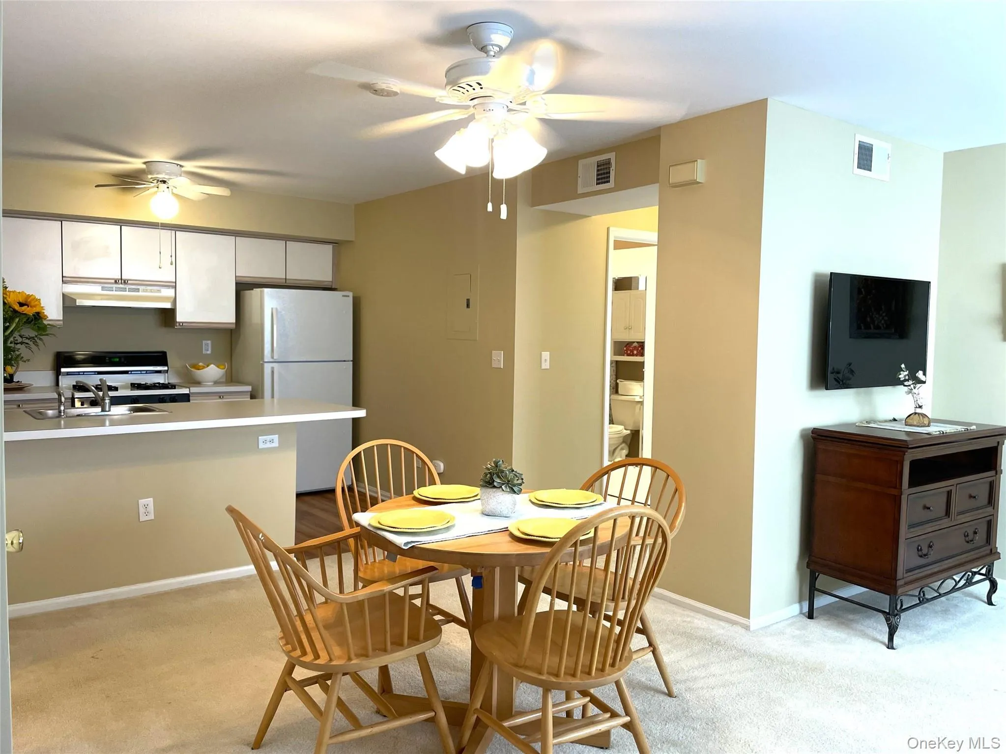 660 Crooked Hill Road, Orangetown, NY, 1 Bedroom Bedrooms, 4 Rooms Rooms,2 BathroomsBathrooms,Residential,For Rent,Crooked Hill,0,1034335 660 Crooked Hill Road, Orangetown, NY, 1 Bedroom Bedrooms, 4 Rooms Rooms,2 BathroomsBathrooms,Residential,For Rent,Crooked Hill,0,1034335