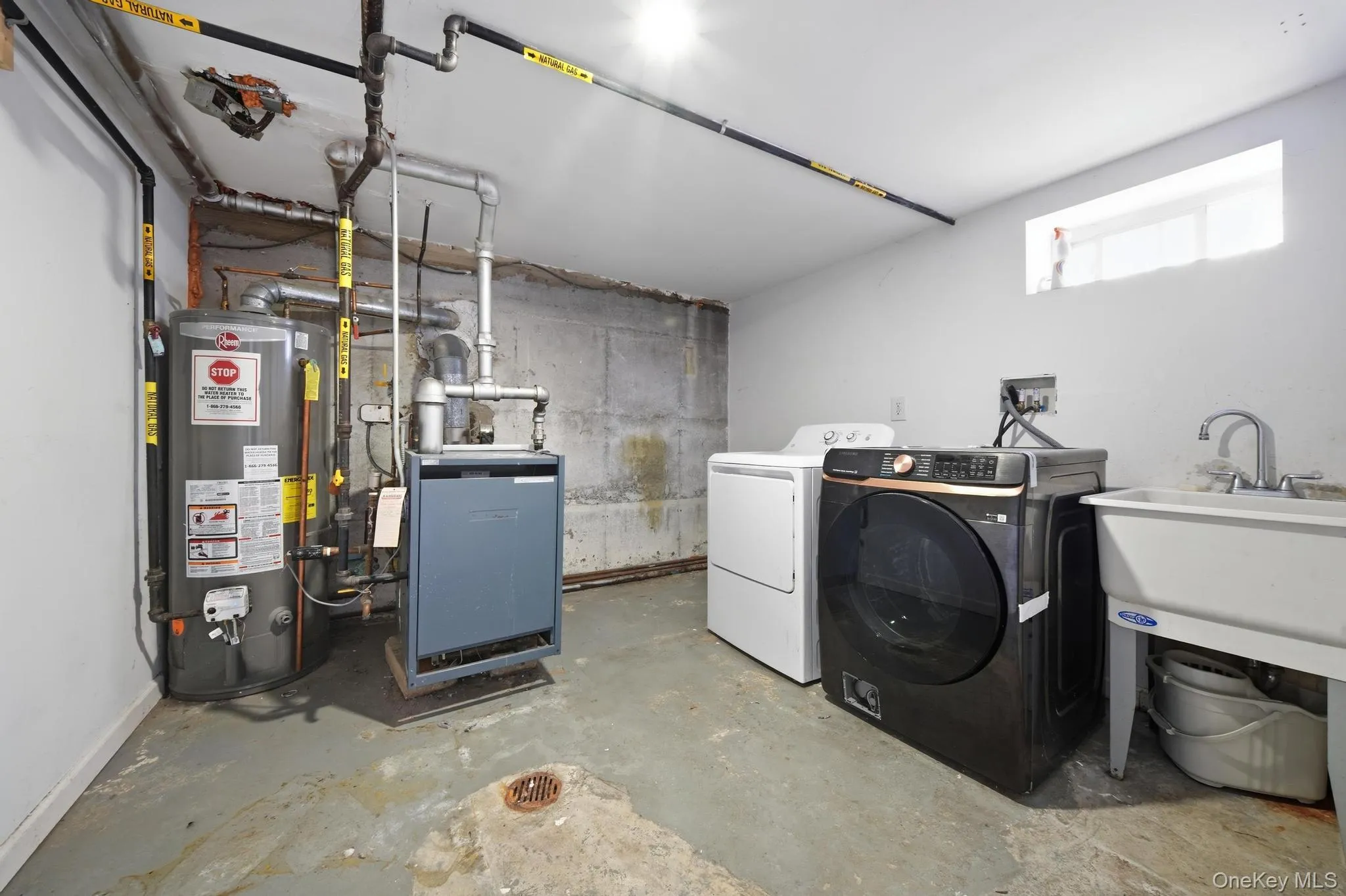 5332 187th Street, New York, NY, 4 Bedrooms Bedrooms, 7 Rooms Rooms,2 BathroomsBathrooms,Residential,For Rent,187th,0,1034337 5332 187th Street, New York, NY, 4 Bedrooms Bedrooms, 7 Rooms Rooms,2 BathroomsBathrooms,Residential,For Rent,187th,0,1034337