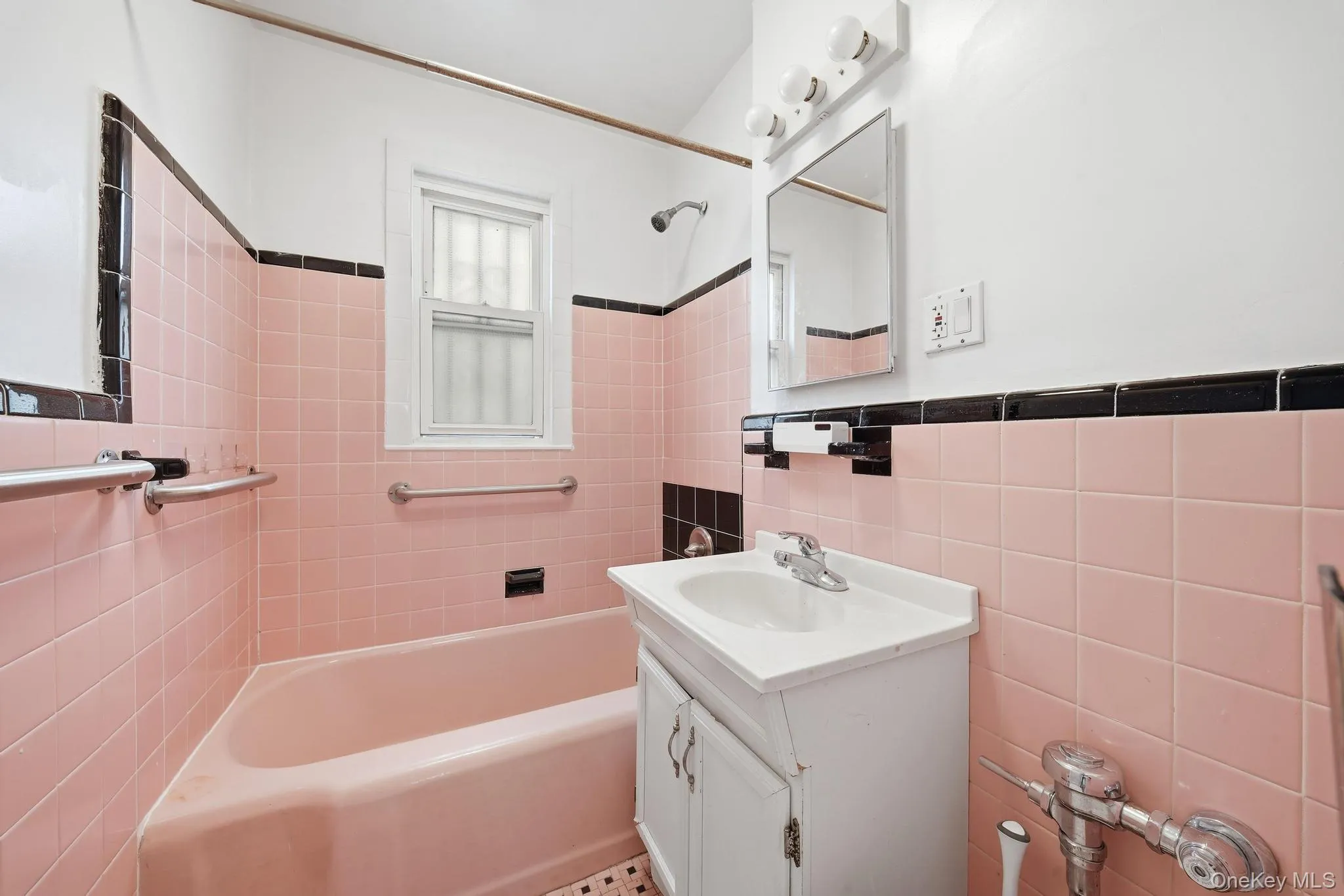 5332 187th Street, New York, NY, 4 Bedrooms Bedrooms, 7 Rooms Rooms,2 BathroomsBathrooms,Residential,For Rent,187th,0,1034337 5332 187th Street, New York, NY, 4 Bedrooms Bedrooms, 7 Rooms Rooms,2 BathroomsBathrooms,Residential,For Rent,187th,0,1034337