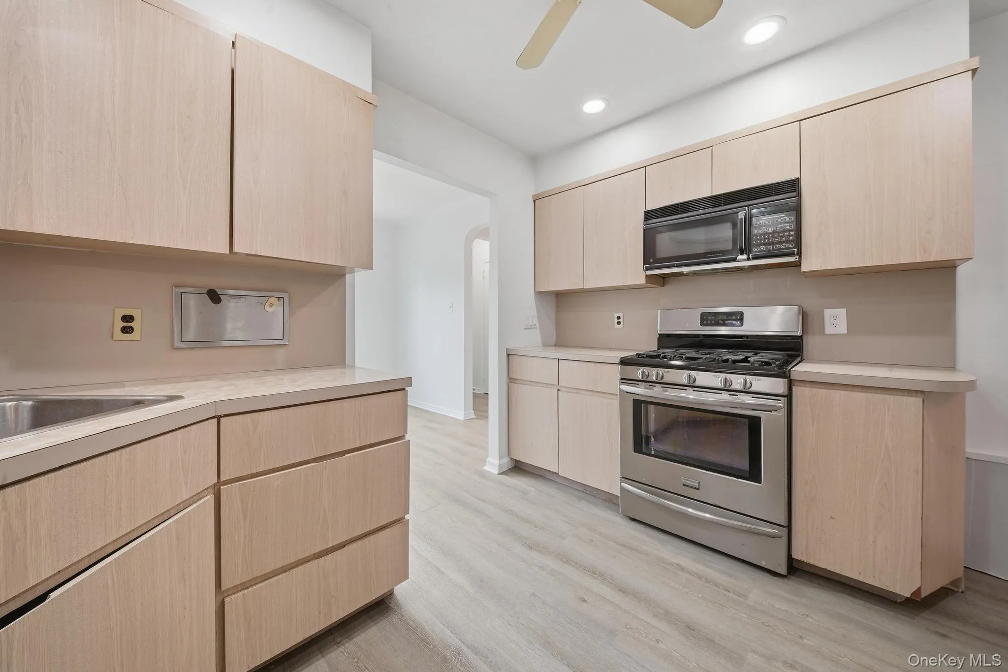 5332 187th Street, New York, NY, 4 Bedrooms Bedrooms, 7 Rooms Rooms,2 BathroomsBathrooms,Residential,For Rent,187th,0,1034337 5332 187th Street, New York, NY, 4 Bedrooms Bedrooms, 7 Rooms Rooms,2 BathroomsBathrooms,Residential,For Rent,187th,0,1034337