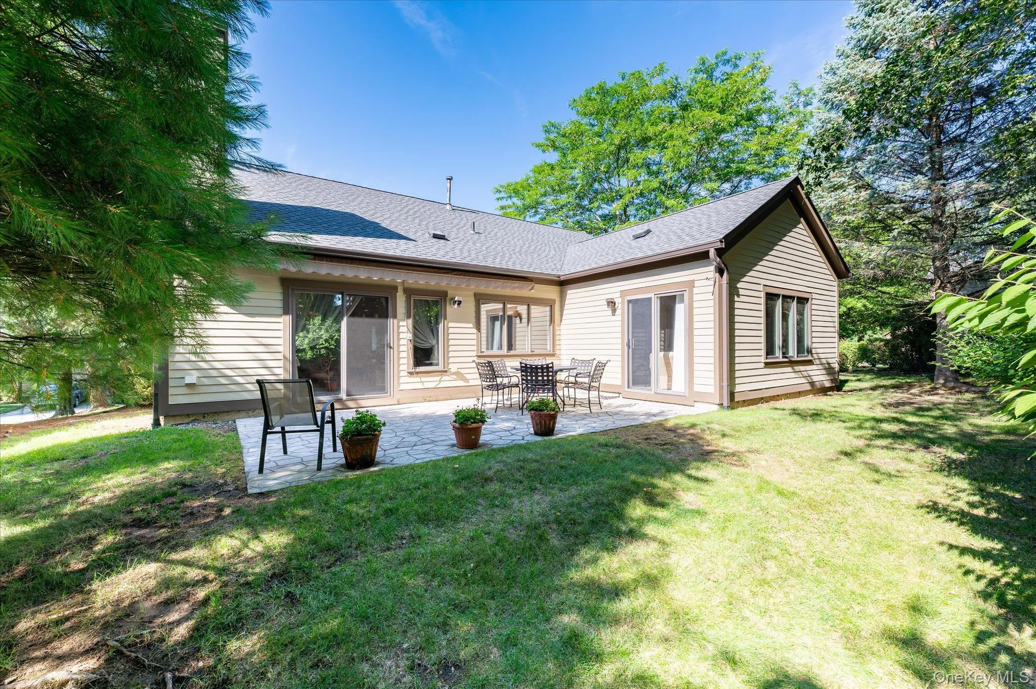 813 Heritage Hills, Somers, NY, 2 Bedrooms Bedrooms, 5 Rooms Rooms,2 BathroomsBathrooms,Residential,For Rent,Heritage,0,1034338 813 Heritage Hills, Somers, NY, 2 Bedrooms Bedrooms, 5 Rooms Rooms,2 BathroomsBathrooms,Residential,For Rent,Heritage,0,1034338
