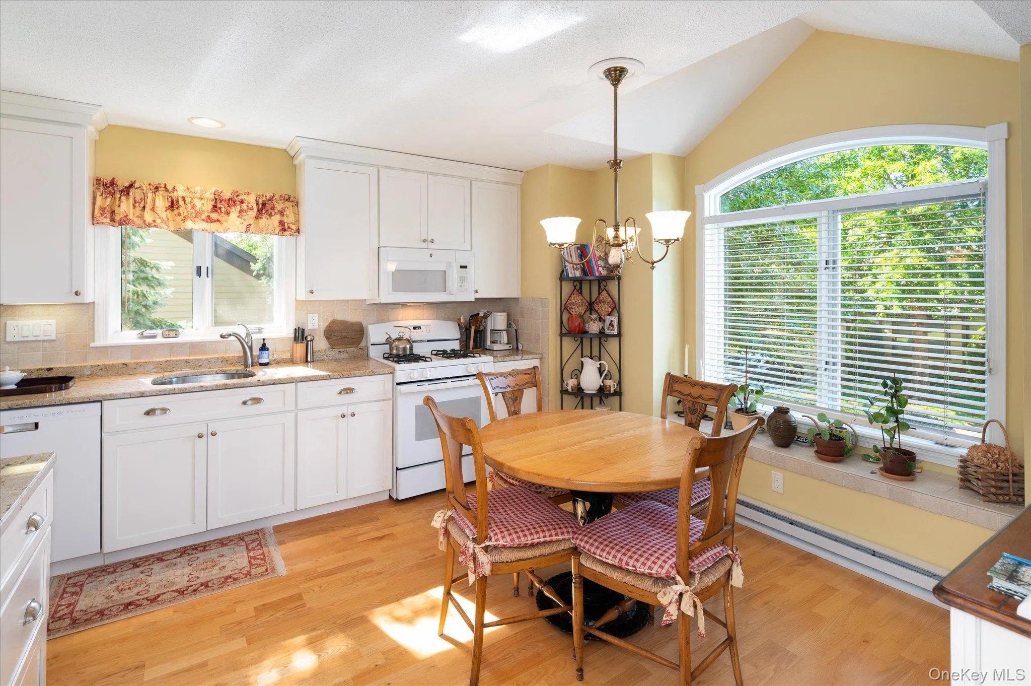 813 Heritage Hills, Somers, NY, 2 Bedrooms Bedrooms, 5 Rooms Rooms,2 BathroomsBathrooms,Residential,For Rent,Heritage,0,1034338 813 Heritage Hills, Somers, NY, 2 Bedrooms Bedrooms, 5 Rooms Rooms,2 BathroomsBathrooms,Residential,For Rent,Heritage,0,1034338