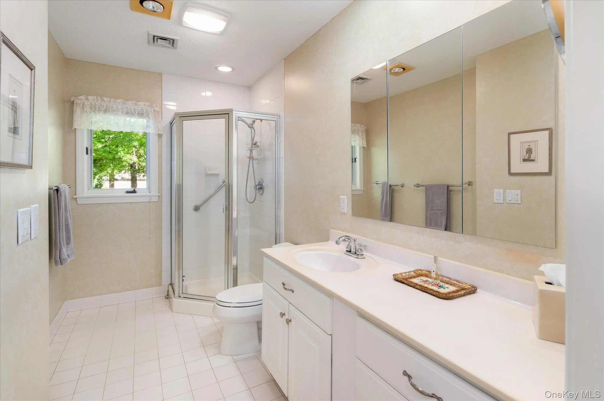 813 Heritage Hills, Somers, NY, 2 Bedrooms Bedrooms, 5 Rooms Rooms,2 BathroomsBathrooms,Residential,For Rent,Heritage,0,1034338 813 Heritage Hills, Somers, NY, 2 Bedrooms Bedrooms, 5 Rooms Rooms,2 BathroomsBathrooms,Residential,For Rent,Heritage,0,1034338
