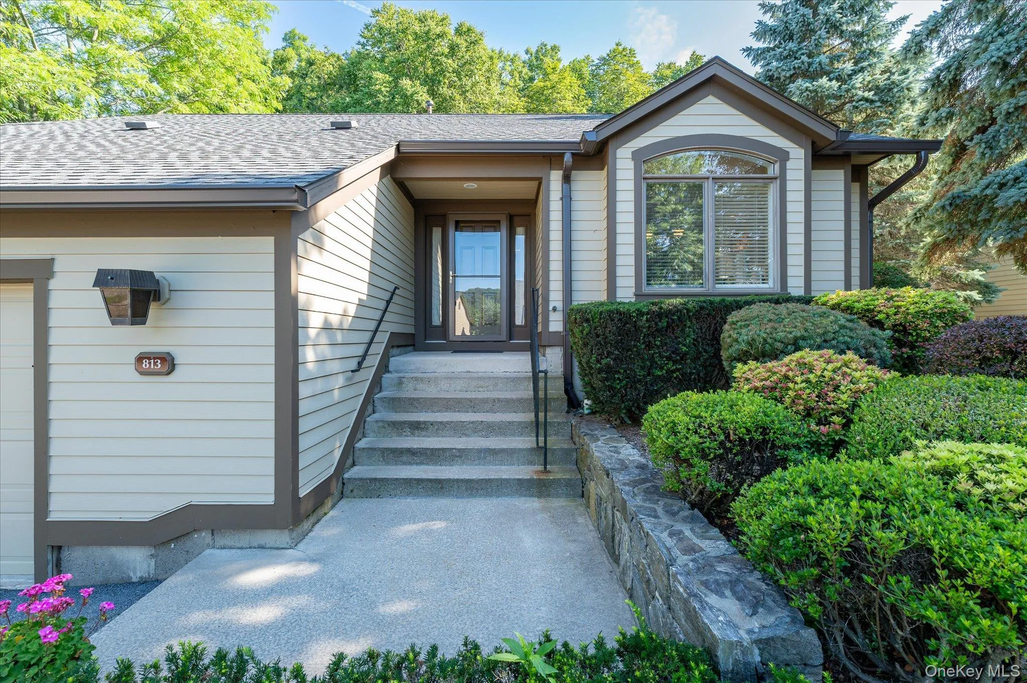 813 Heritage Hills, Somers, NY, 2 Bedrooms Bedrooms, 5 Rooms Rooms,2 BathroomsBathrooms,Residential,For Rent,Heritage,0,1034338 813 Heritage Hills, Somers, NY, 2 Bedrooms Bedrooms, 5 Rooms Rooms,2 BathroomsBathrooms,Residential,For Rent,Heritage,0,1034338