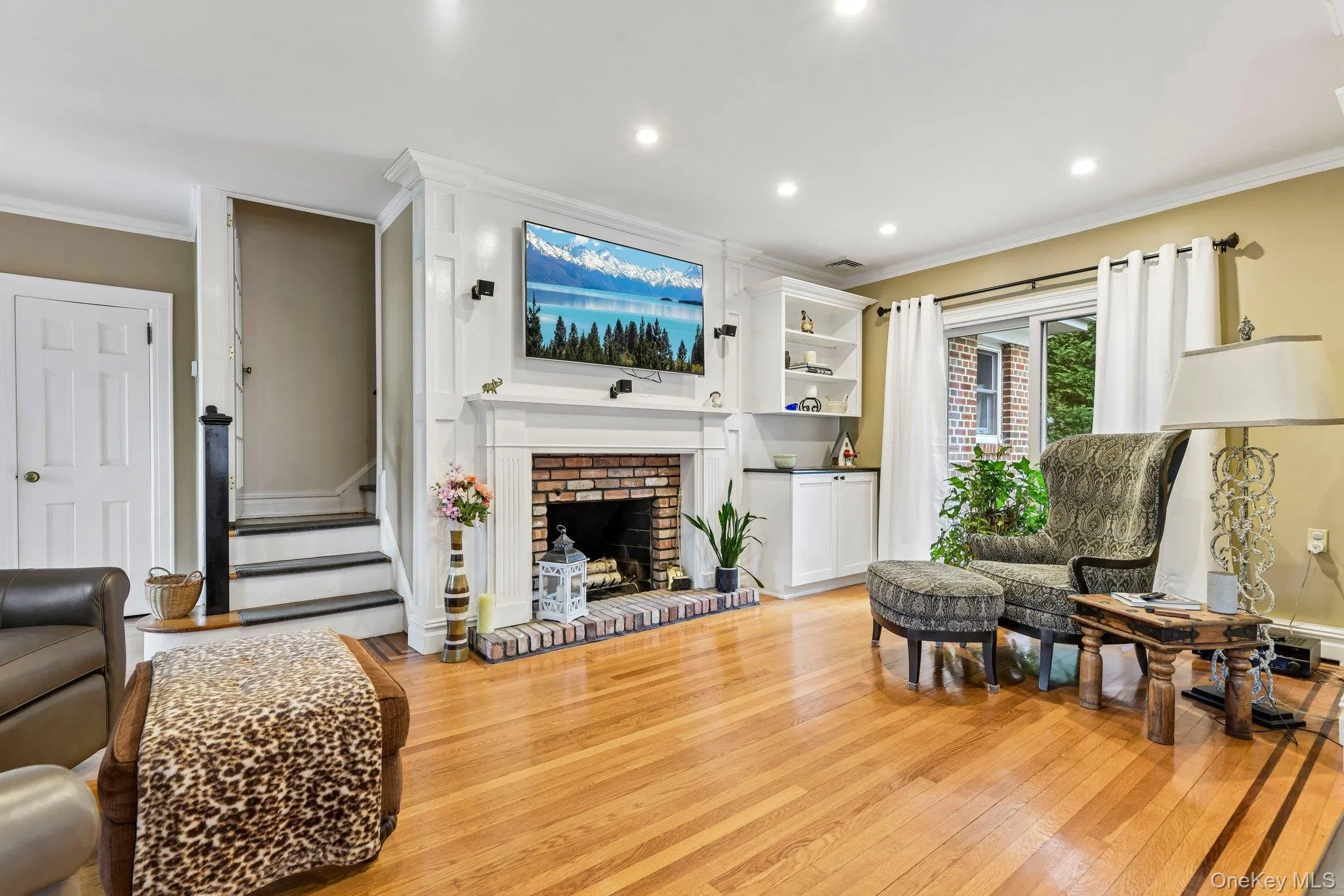 110 William Street, North Hempstead, NY, 4 Bedrooms Bedrooms, 8 Rooms Rooms,2 BathroomsBathrooms,Residential,For Rent,William,0,1034339 110 William Street, North Hempstead, NY, 4 Bedrooms Bedrooms, 8 Rooms Rooms,2 BathroomsBathrooms,Residential,For Rent,William,0,1034339
