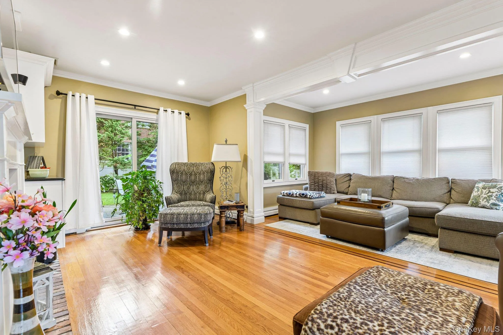 110 William Street, North Hempstead, NY, 4 Bedrooms Bedrooms, 8 Rooms Rooms,2 BathroomsBathrooms,Residential,For Rent,William,0,1034339 110 William Street, North Hempstead, NY, 4 Bedrooms Bedrooms, 8 Rooms Rooms,2 BathroomsBathrooms,Residential,For Rent,William,0,1034339