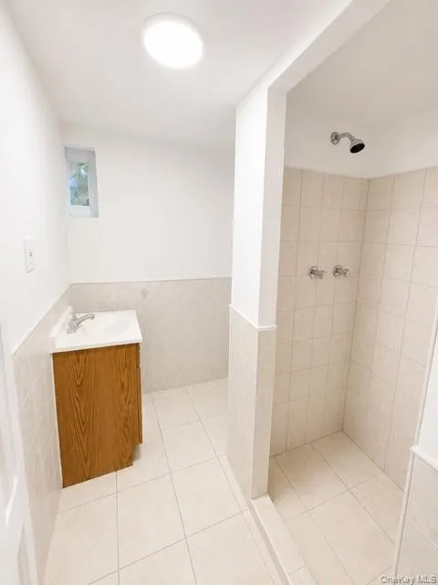 12031 219th Street, New York, NY, 4 Bedrooms Bedrooms, 5 Rooms Rooms,3 BathroomsBathrooms,Residential,For Rent,219th,0,1034340 12031 219th Street, New York, NY, 4 Bedrooms Bedrooms, 5 Rooms Rooms,3 BathroomsBathrooms,Residential,For Rent,219th,0,1034340