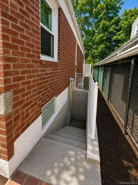 12031 219th Street, New York, NY, 4 Bedrooms Bedrooms, 5 Rooms Rooms,3 BathroomsBathrooms,Residential,For Rent,219th,0,1034340 12031 219th Street, New York, NY, 4 Bedrooms Bedrooms, 5 Rooms Rooms,3 BathroomsBathrooms,Residential,For Rent,219th,0,1034340