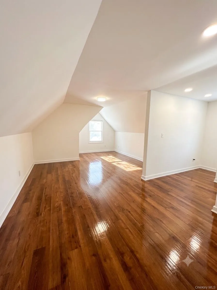 12031 219th Street, New York, NY, 4 Bedrooms Bedrooms, 5 Rooms Rooms,3 BathroomsBathrooms,Residential,For Rent,219th,0,1034340 12031 219th Street, New York, NY, 4 Bedrooms Bedrooms, 5 Rooms Rooms,3 BathroomsBathrooms,Residential,For Rent,219th,0,1034340