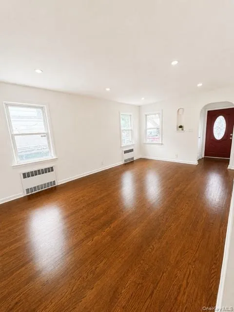 12031 219th Street, New York, NY, 4 Bedrooms Bedrooms, 5 Rooms Rooms,3 BathroomsBathrooms,Residential,For Rent,219th,0,1034340 12031 219th Street, New York, NY, 4 Bedrooms Bedrooms, 5 Rooms Rooms,3 BathroomsBathrooms,Residential,For Rent,219th,0,1034340