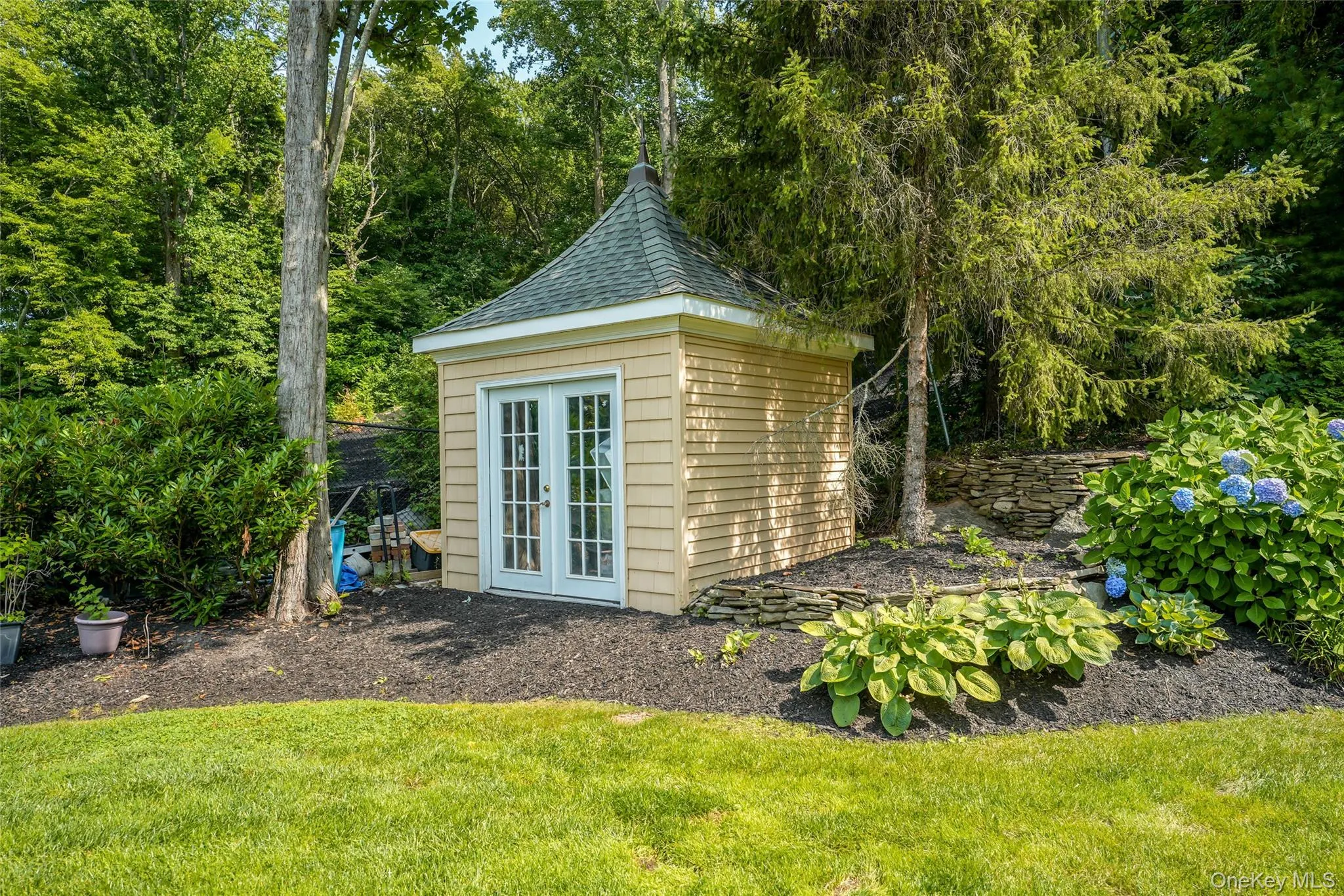 589 Caledonia Road, Huntington, NY, 5 Bedrooms Bedrooms, 10 Rooms Rooms,4 BathroomsBathrooms,Residential,For Rent,Caledonia,0,1034343 589 Caledonia Road, Huntington, NY, 5 Bedrooms Bedrooms, 10 Rooms Rooms,4 BathroomsBathrooms,Residential,For Rent,Caledonia,0,1034343