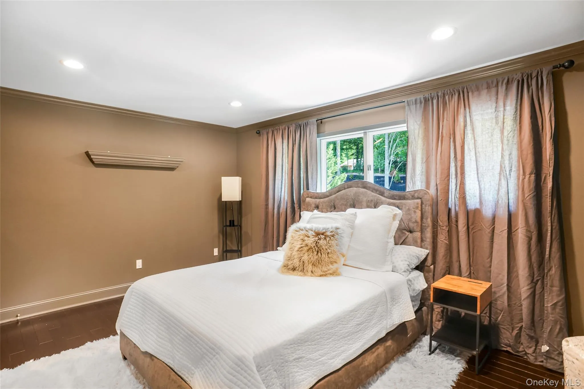 589 Caledonia Road, Huntington, NY, 5 Bedrooms Bedrooms, 10 Rooms Rooms,4 BathroomsBathrooms,Residential,For Rent,Caledonia,0,1034343 589 Caledonia Road, Huntington, NY, 5 Bedrooms Bedrooms, 10 Rooms Rooms,4 BathroomsBathrooms,Residential,For Rent,Caledonia,0,1034343