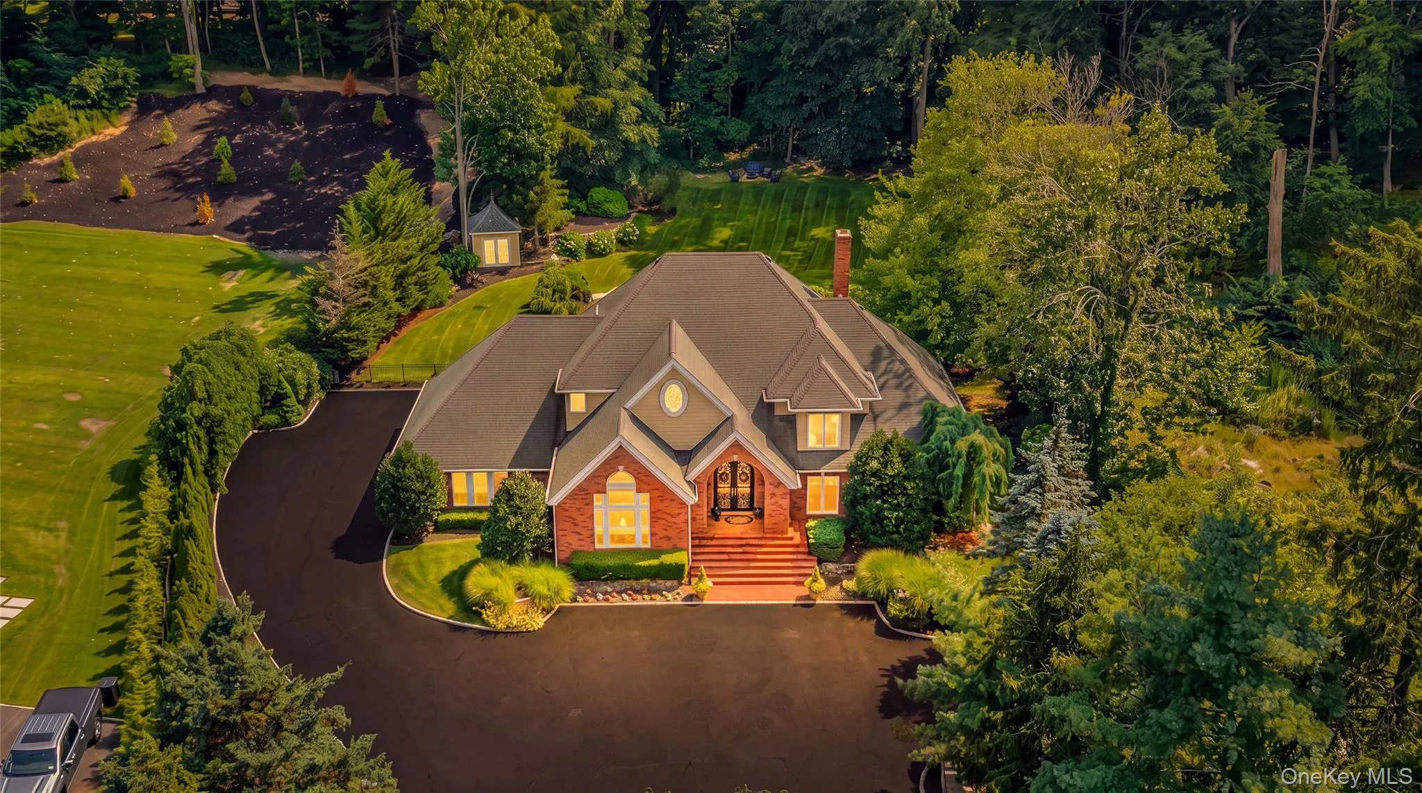 589 Caledonia Road, Huntington, NY, 5 Bedrooms Bedrooms, 10 Rooms Rooms,4 BathroomsBathrooms,Residential,For Rent,Caledonia,0,1034343 589 Caledonia Road, Huntington, NY, 5 Bedrooms Bedrooms, 10 Rooms Rooms,4 BathroomsBathrooms,Residential,For Rent,Caledonia,0,1034343