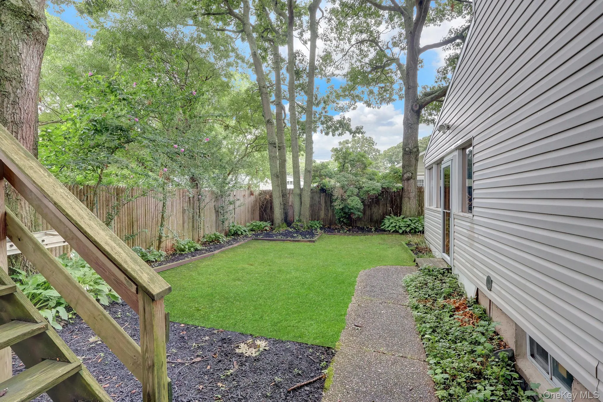 41 Main Avenue, Brookhaven, NY, 3 Bedrooms Bedrooms, 6 Rooms Rooms,2 BathroomsBathrooms,Residential,For Rent,Main,0,1034345 41 Main Avenue, Brookhaven, NY, 3 Bedrooms Bedrooms, 6 Rooms Rooms,2 BathroomsBathrooms,Residential,For Rent,Main,0,1034345