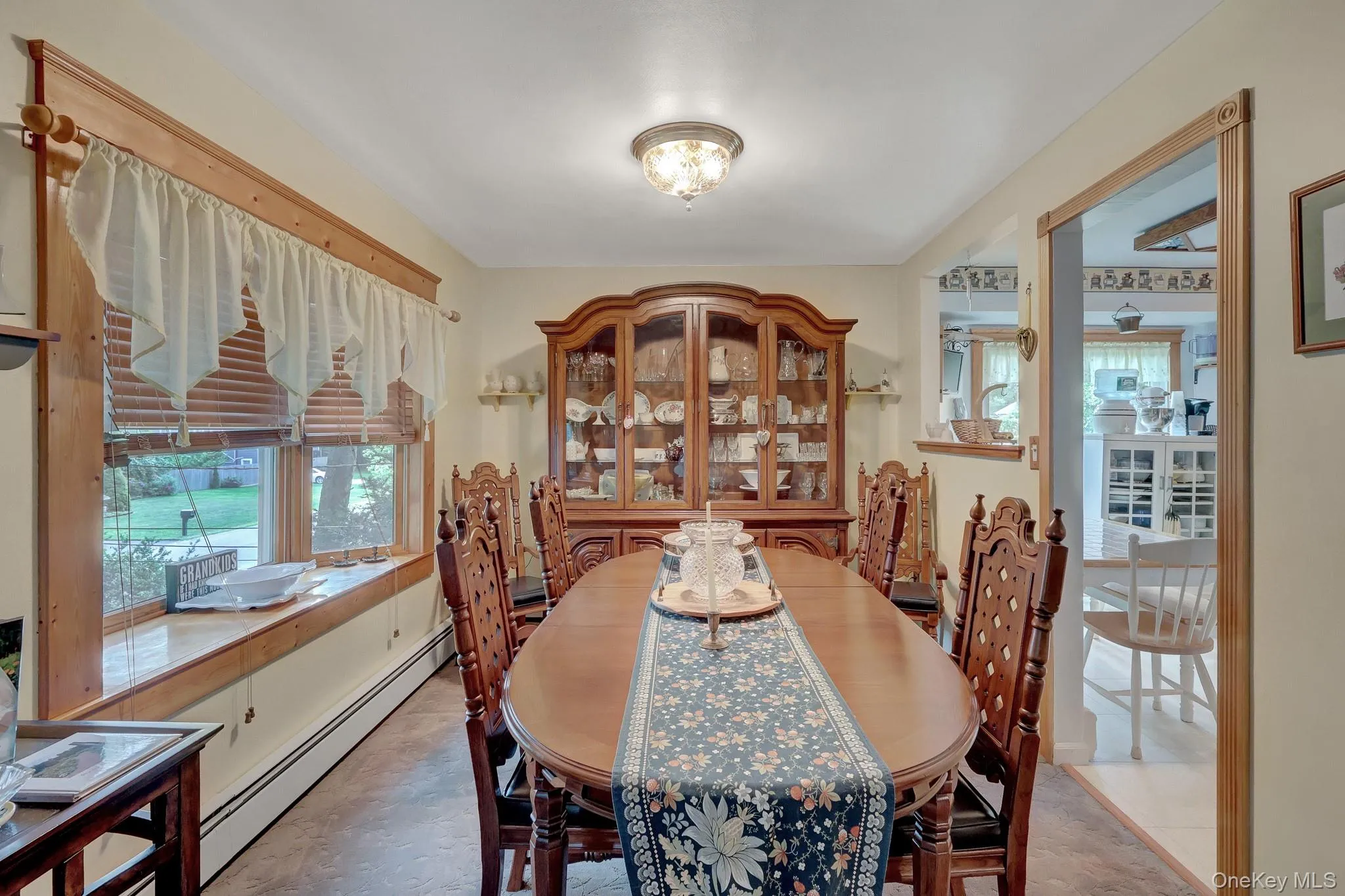 41 Main Avenue, Brookhaven, NY, 3 Bedrooms Bedrooms, 6 Rooms Rooms,2 BathroomsBathrooms,Residential,For Rent,Main,0,1034345 41 Main Avenue, Brookhaven, NY, 3 Bedrooms Bedrooms, 6 Rooms Rooms,2 BathroomsBathrooms,Residential,For Rent,Main,0,1034345