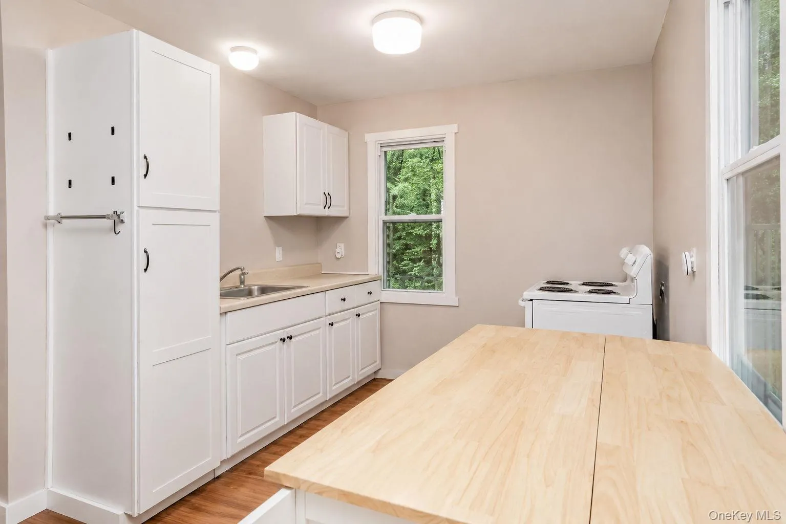 69 Glazer Drive, Wallkill, NY, 1 Bedroom Bedrooms, 5 Rooms Rooms,1 BathroomBathrooms,Residential,For Rent,Glazer,0,1034346 69 Glazer Drive, Wallkill, NY, 1 Bedroom Bedrooms, 5 Rooms Rooms,1 BathroomBathrooms,Residential,For Rent,Glazer,0,1034346