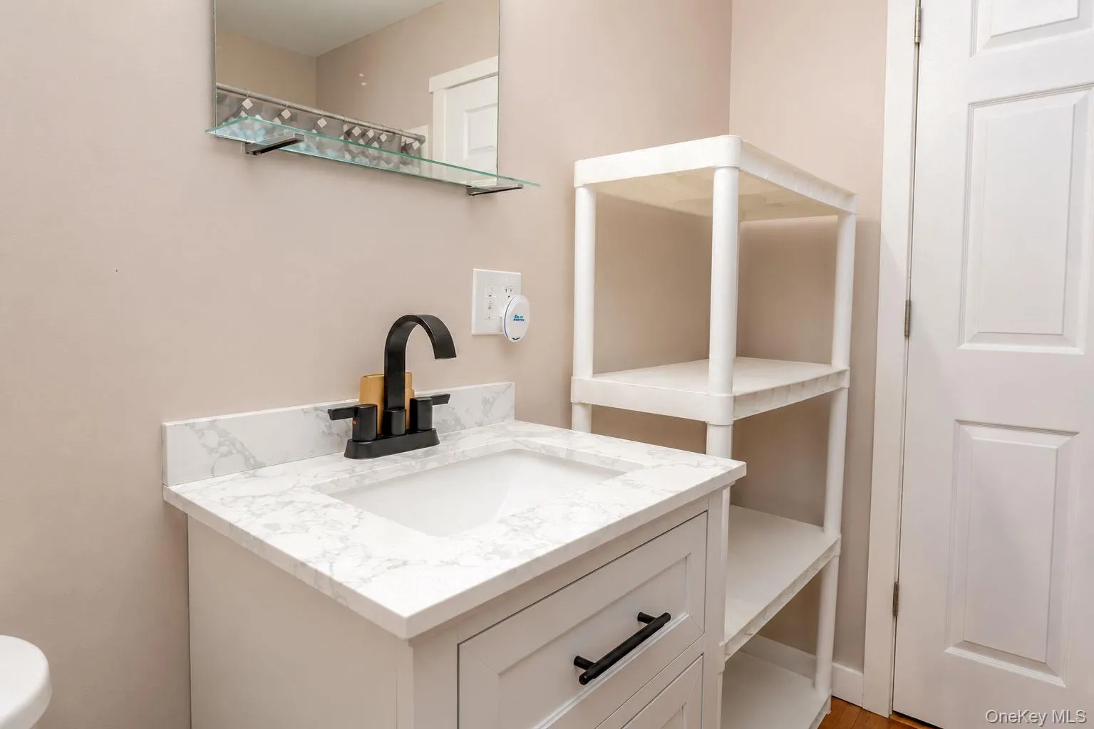 69 Glazer Drive, Wallkill, NY, 1 Bedroom Bedrooms, 5 Rooms Rooms,1 BathroomBathrooms,Residential,For Rent,Glazer,0,1034346 69 Glazer Drive, Wallkill, NY, 1 Bedroom Bedrooms, 5 Rooms Rooms,1 BathroomBathrooms,Residential,For Rent,Glazer,0,1034346