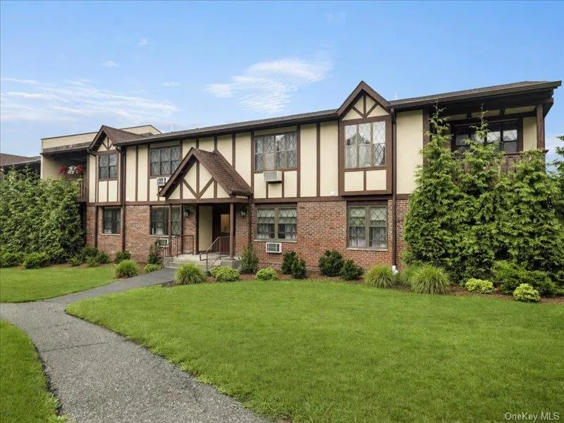 494 Sierra Vista Lane, Clarkstown, NY, 1 Bedroom Bedrooms, 4 Rooms Rooms,1 BathroomBathrooms,Residential,For Rent,Sierra Vista,0,1034352 494 Sierra Vista Lane, Clarkstown, NY, 1 Bedroom Bedrooms, 4 Rooms Rooms,1 BathroomBathrooms,Residential,For Rent,Sierra Vista,0,1034352