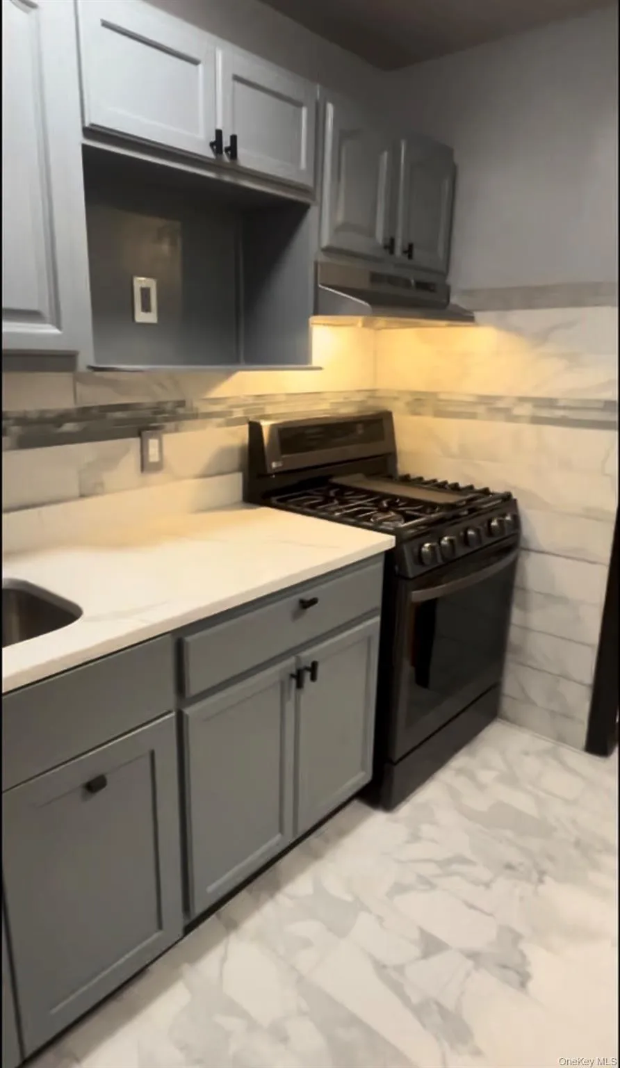 119-18 178th Place, New York, NY, 3 Bedrooms Bedrooms, 5 Rooms Rooms,2 BathroomsBathrooms,Residential Lease,For Rent,178th,0,1034354 119-18 178th Place, New York, NY, 3 Bedrooms Bedrooms, 5 Rooms Rooms,2 BathroomsBathrooms,Residential Lease,For Rent,178th,0,1034354