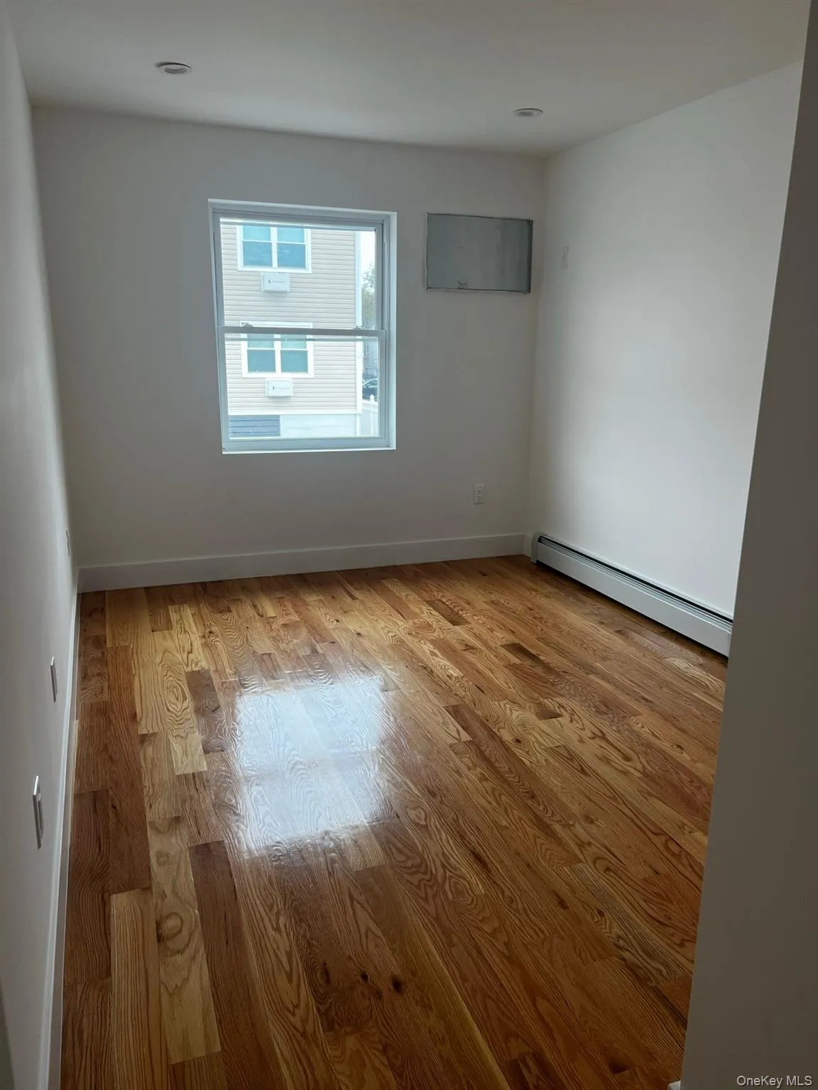 628 Beach Street, New York, NY, 3 Bedrooms Bedrooms, 5 Rooms Rooms,2 BathroomsBathrooms,Residential Lease,For Rent,Beach,0,1034357 628 Beach Street, New York, NY, 3 Bedrooms Bedrooms, 5 Rooms Rooms,2 BathroomsBathrooms,Residential Lease,For Rent,Beach,0,1034357