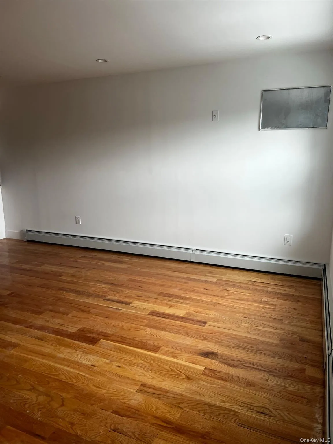 628 Beach Street, New York, NY, 3 Bedrooms Bedrooms, 5 Rooms Rooms,2 BathroomsBathrooms,Residential Lease,For Rent,Beach,0,1034357 628 Beach Street, New York, NY, 3 Bedrooms Bedrooms, 5 Rooms Rooms,2 BathroomsBathrooms,Residential Lease,For Rent,Beach,0,1034357