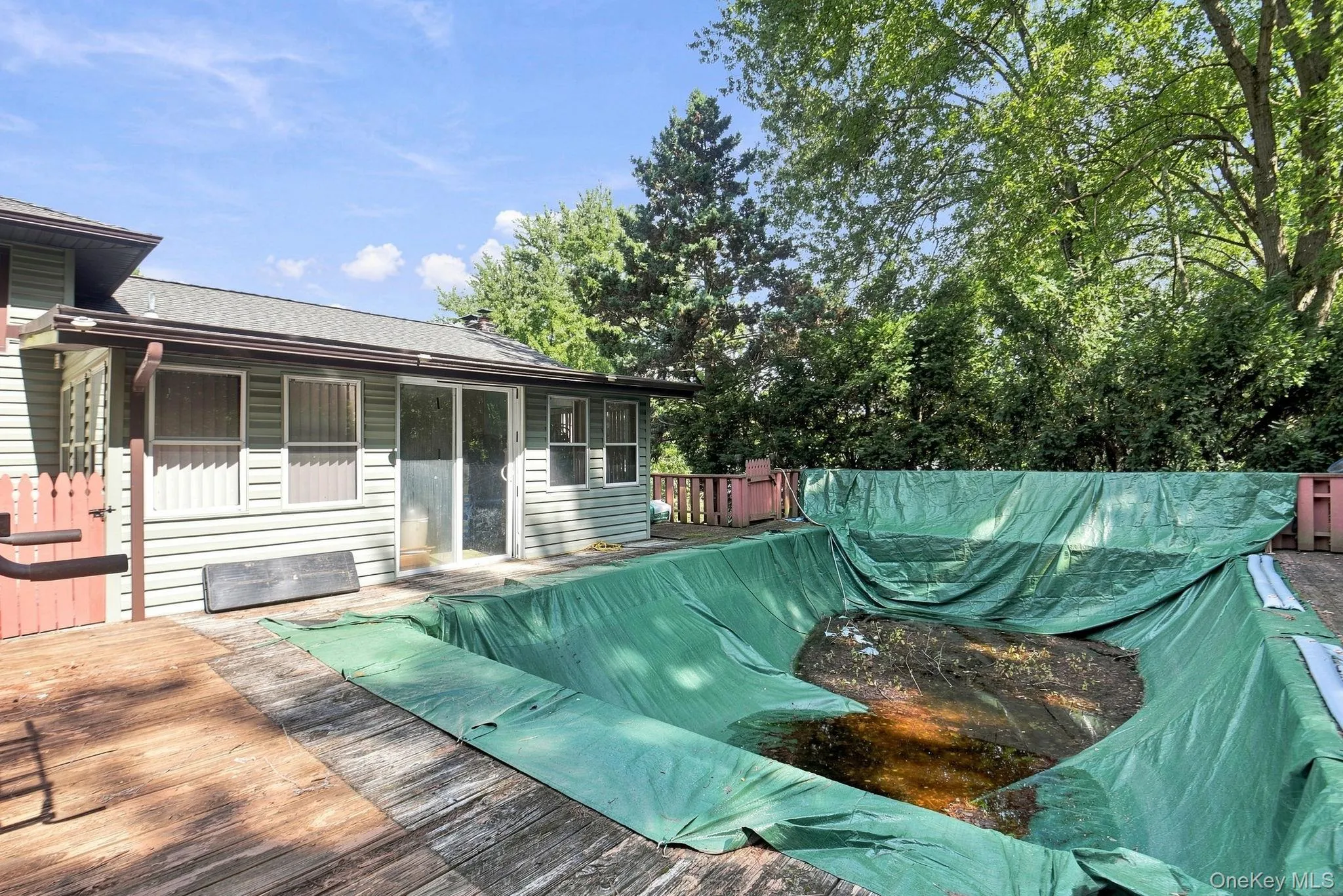 26 Monroe Drive, Poughkeepsie, NY, 3 Bedrooms Bedrooms, 7 Rooms Rooms,1 BathroomBathrooms,Residential,For Rent,Monroe,0,1034364 26 Monroe Drive, Poughkeepsie, NY, 3 Bedrooms Bedrooms, 7 Rooms Rooms,1 BathroomBathrooms,Residential,For Rent,Monroe,0,1034364