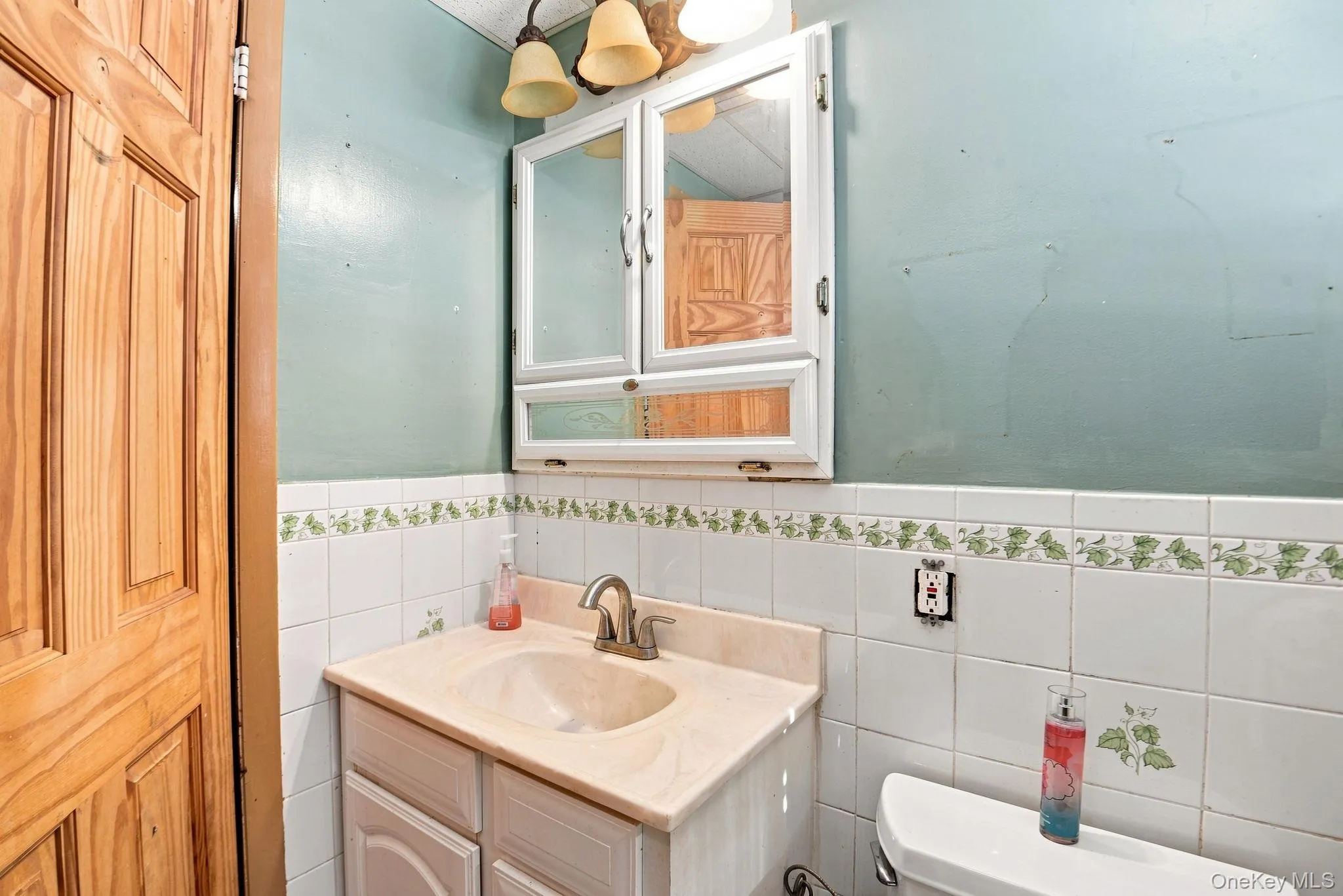 26 Monroe Drive, Poughkeepsie, NY, 3 Bedrooms Bedrooms, 7 Rooms Rooms,1 BathroomBathrooms,Residential,For Rent,Monroe,0,1034364 26 Monroe Drive, Poughkeepsie, NY, 3 Bedrooms Bedrooms, 7 Rooms Rooms,1 BathroomBathrooms,Residential,For Rent,Monroe,0,1034364