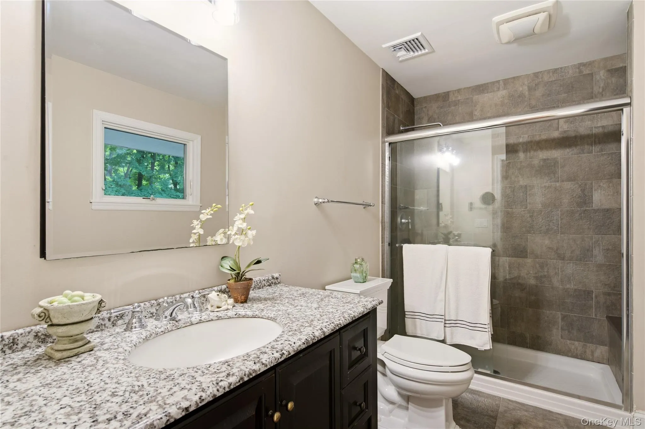 Fully Updated Primary Bath Fully Updated Primary Bath