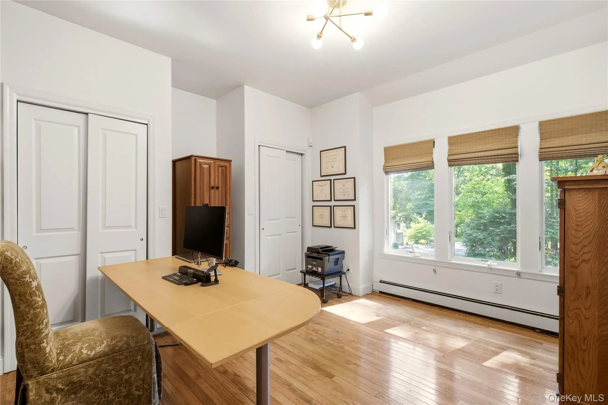 Apartment Bedroom, Currently Used As An Office, With Entrance To The Bathroom Apartment Bedroom, Currently Used As An Office, With Entrance To The Bathroom