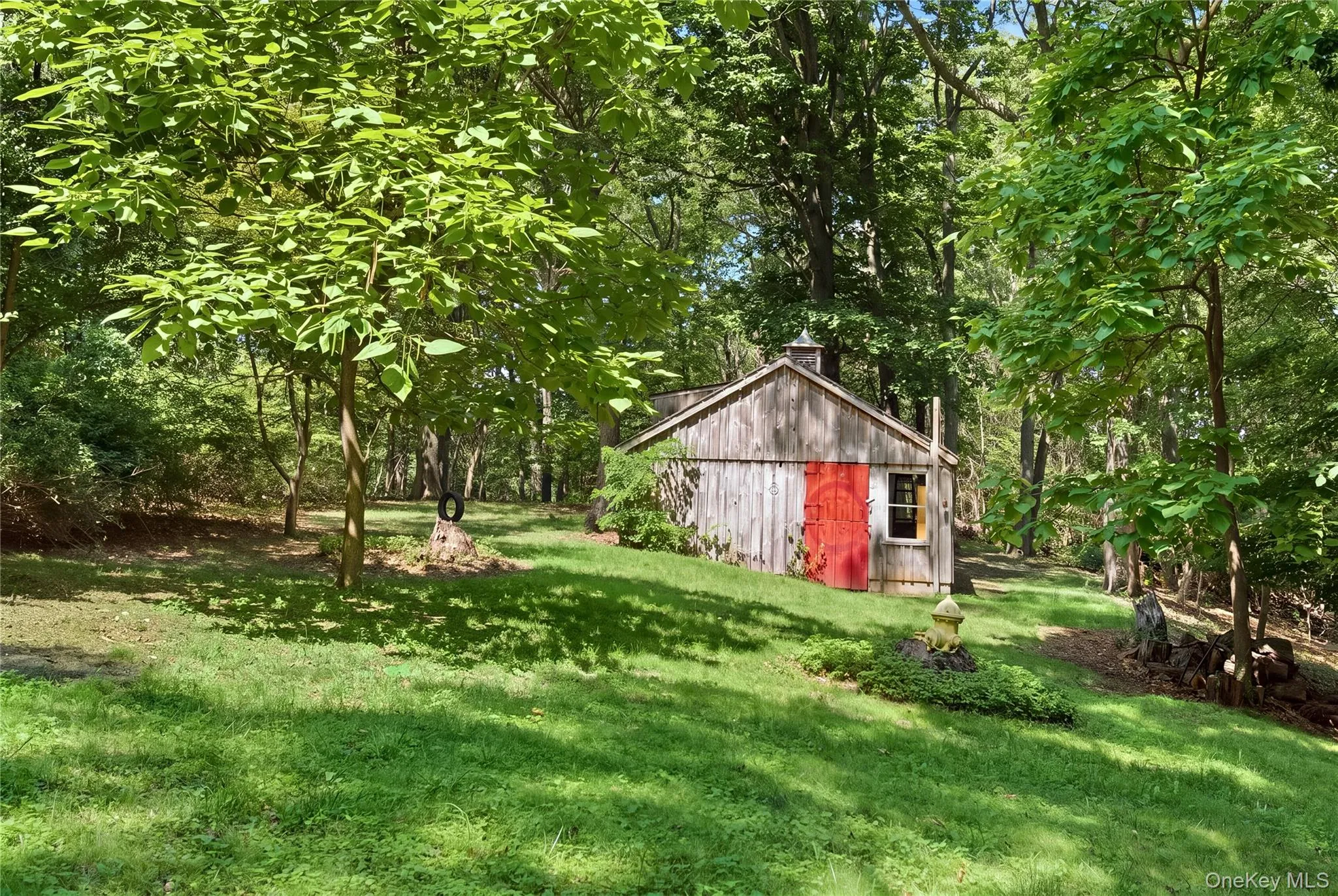 An Incredibly Charming Old Horse Stable Remains On The Property An Incredibly Charming Old Horse Stable Remains On The Property