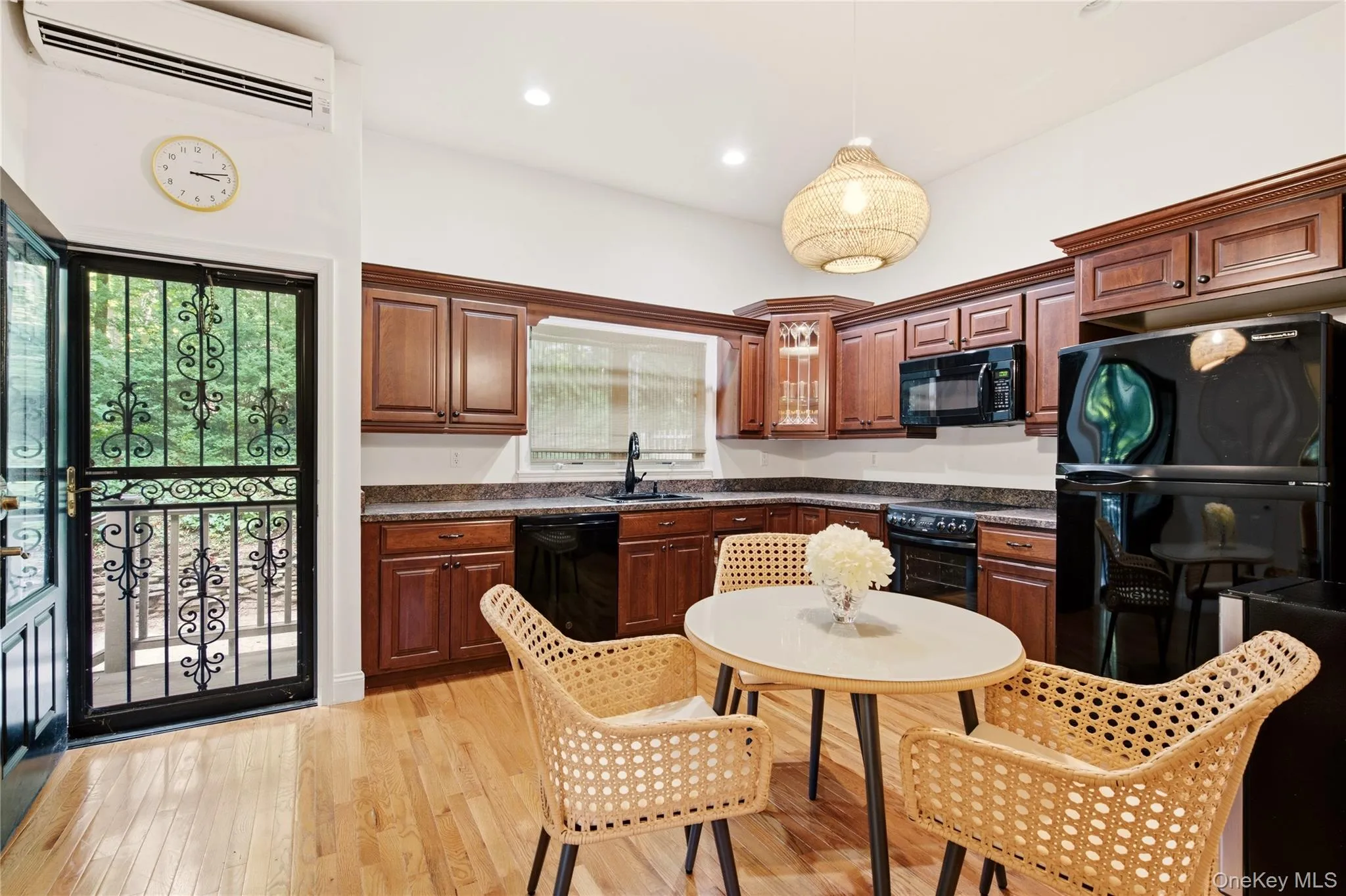 Fabulous Main Floor Apartment Offers Private Entry w/ Ramp & Beautifully Appointed Kitchen Fabulous Main Floor Apartment Offers Private Entry w/ Ramp & Beautifully Appointed Kitchen