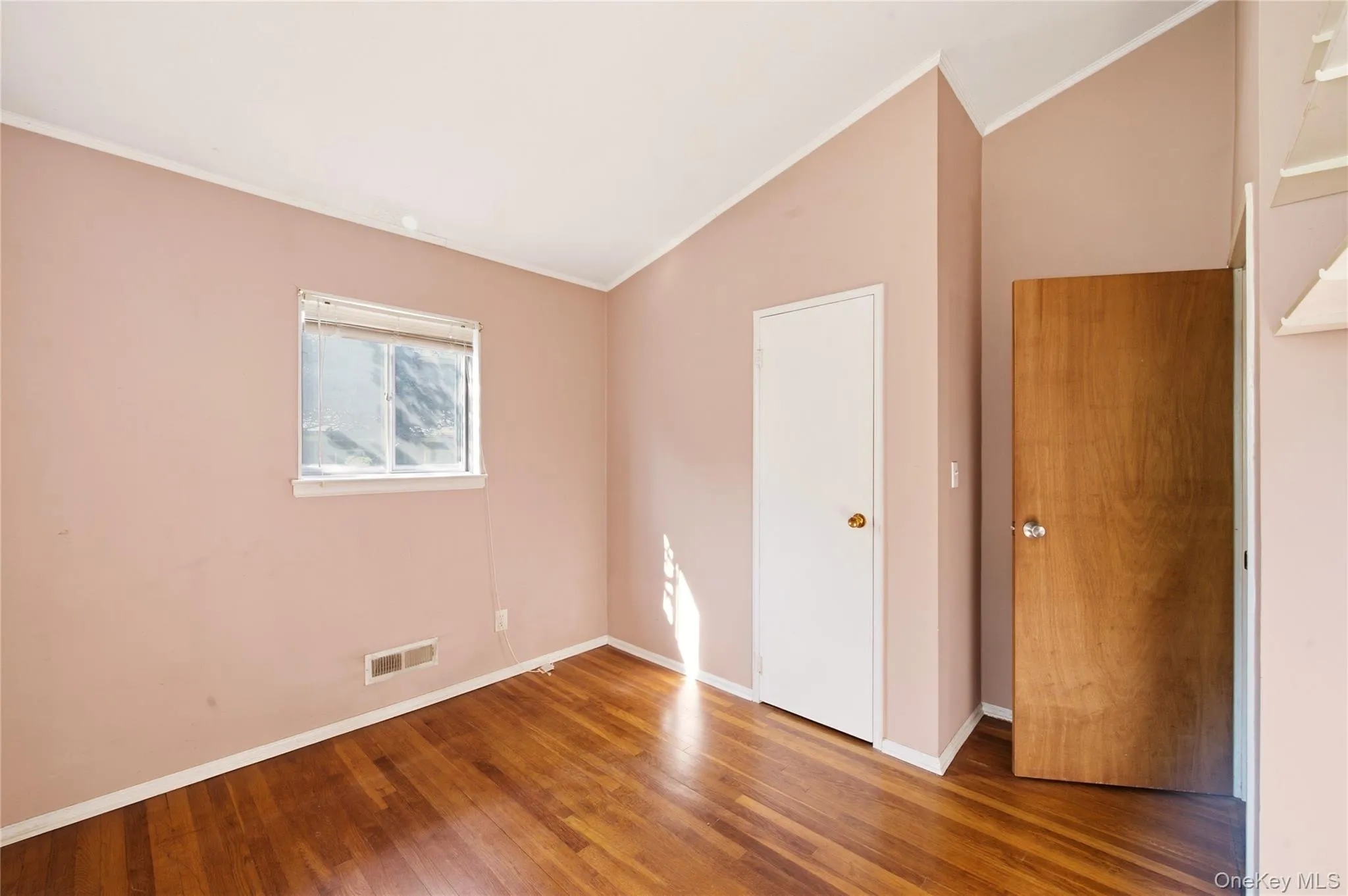 29 Penn Drive, Smithtown, NY, 4 Bedrooms Bedrooms, 6 Rooms Rooms,1 BathroomBathrooms,Residential,For Rent,Penn,0,1034371 29 Penn Drive, Smithtown, NY, 4 Bedrooms Bedrooms, 6 Rooms Rooms,1 BathroomBathrooms,Residential,For Rent,Penn,0,1034371