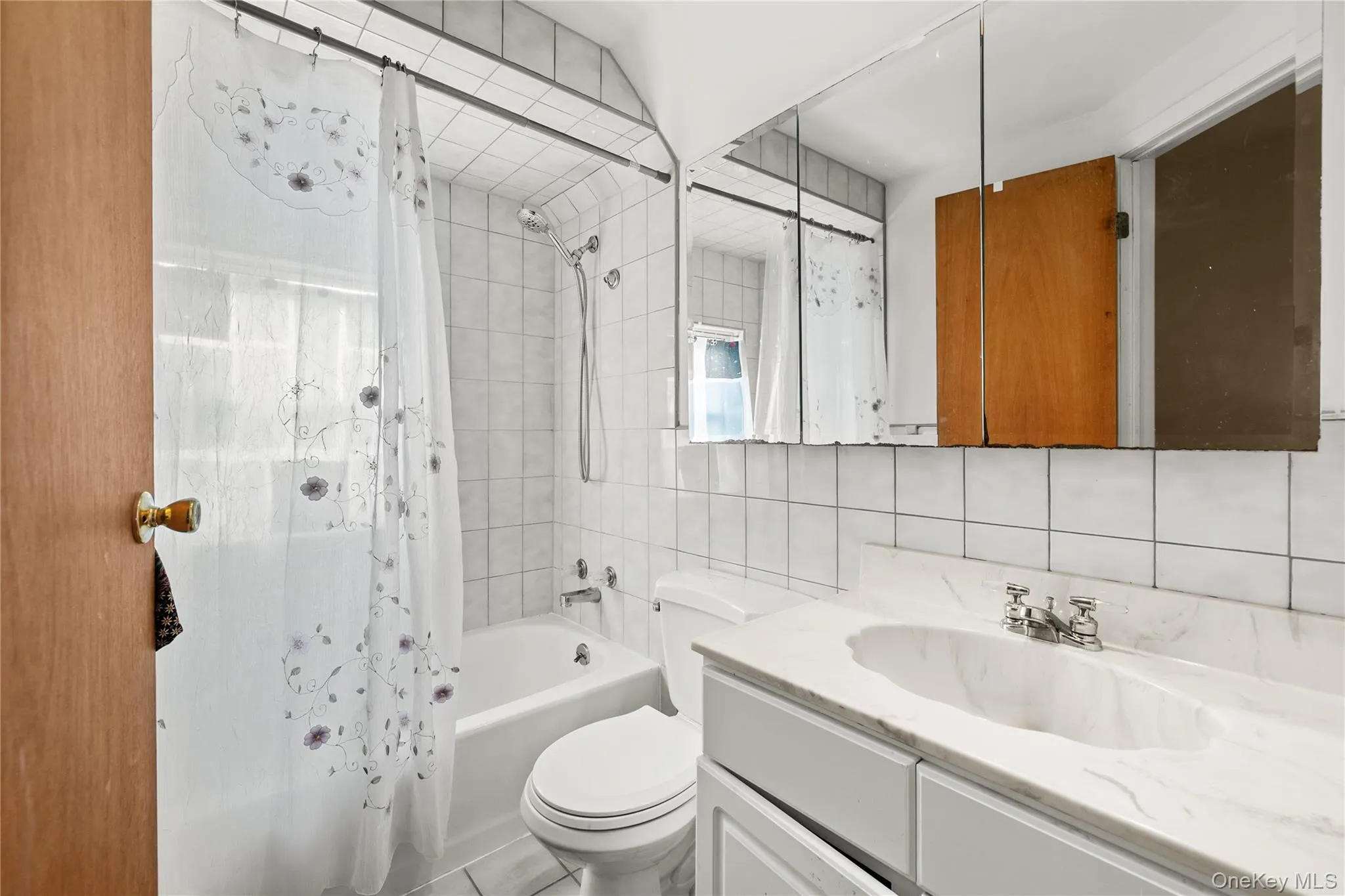 47 Cove Lane, Hempstead, NY, 4 Bedrooms Bedrooms, 7 Rooms Rooms,2 BathroomsBathrooms,Residential,For Rent,Cove,0,1034378 47 Cove Lane, Hempstead, NY, 4 Bedrooms Bedrooms, 7 Rooms Rooms,2 BathroomsBathrooms,Residential,For Rent,Cove,0,1034378