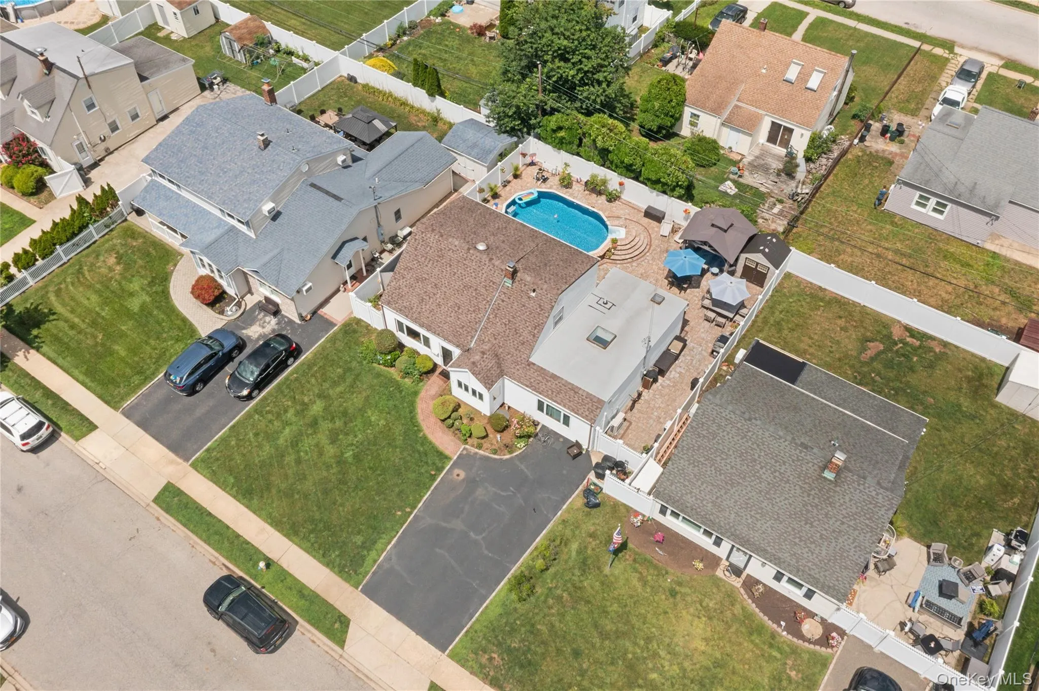 47 Cove Lane, Hempstead, NY, 4 Bedrooms Bedrooms, 7 Rooms Rooms,2 BathroomsBathrooms,Residential,For Rent,Cove,0,1034378 47 Cove Lane, Hempstead, NY, 4 Bedrooms Bedrooms, 7 Rooms Rooms,2 BathroomsBathrooms,Residential,For Rent,Cove,0,1034378